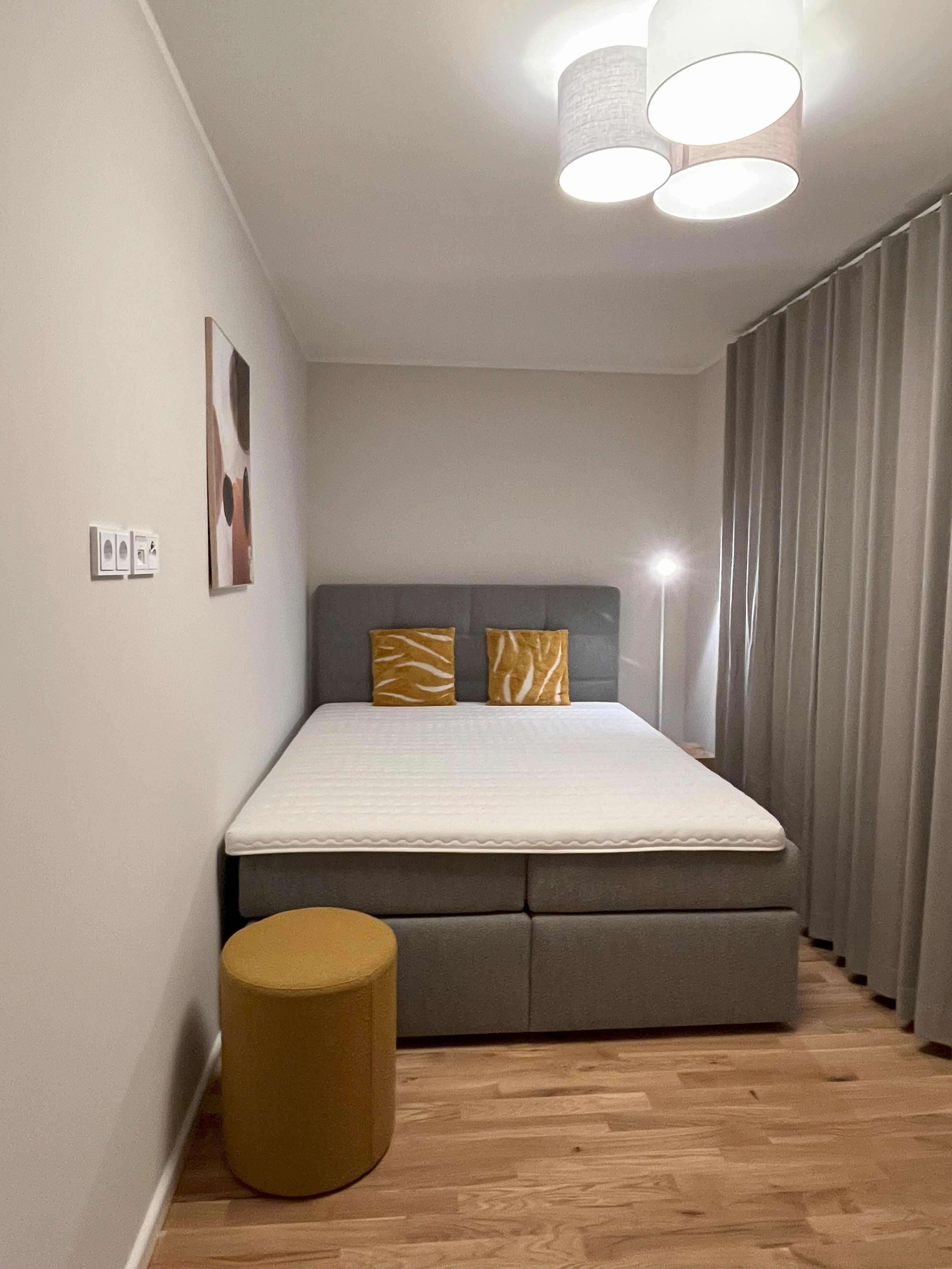 Modern Apartment Opposite Sanssouci Park – Sleeps 2 Adults - Bedroom / Living Room / Study Room / Ki - Modern Apartment Opposite Sanssouci Park – Sleeps 2 Adults - Bedroom / Living Room / Study Room / Kitchen - Gallery - 3