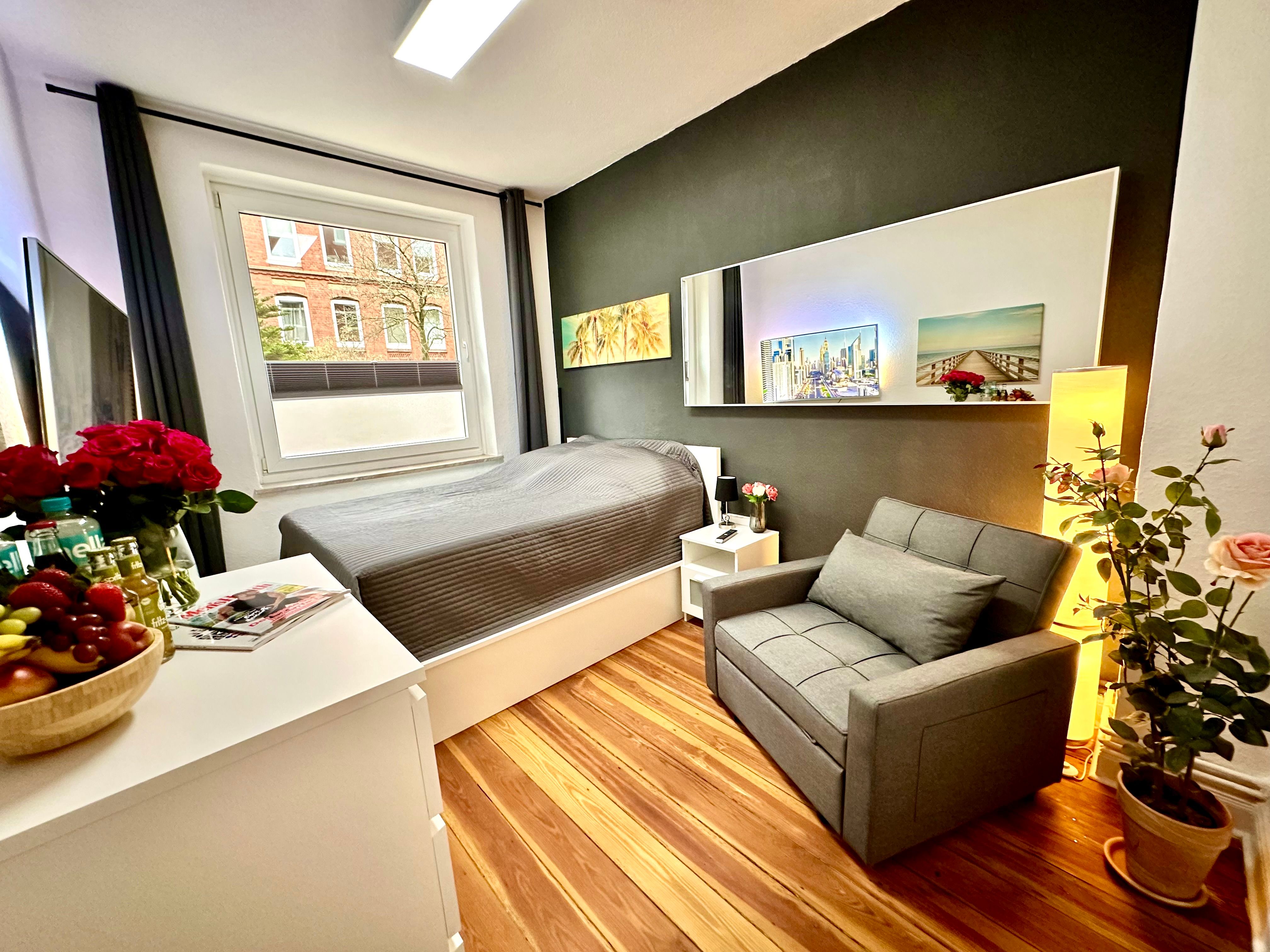 Refurbished 1 Room Apartment In Kiel City - 19