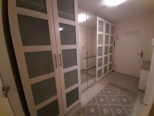 Live quietly between two state capitalsBerlin and Potsdam).