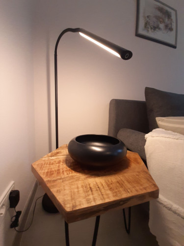 Live quietly between two state capitalsBerlin and Potsdam).