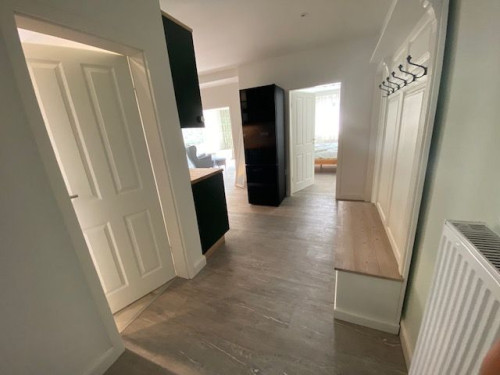 Spacious new apartment with large balcony near the airport  - Gallery -  5