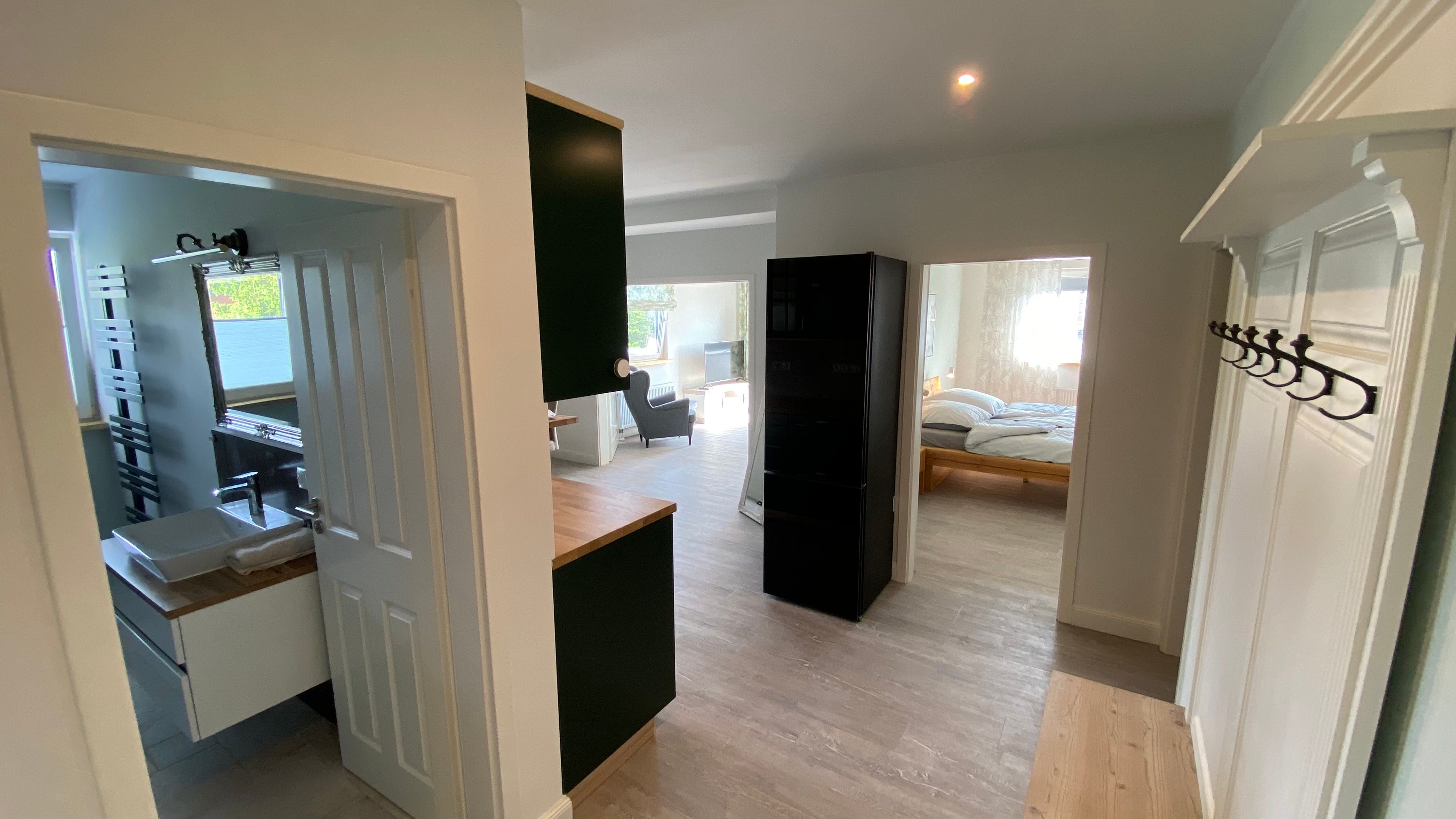 Spacious New Apartment With Large Balcony Near The Airport - Spacious new apartment with large balcony near the airport - Gallery - 10
