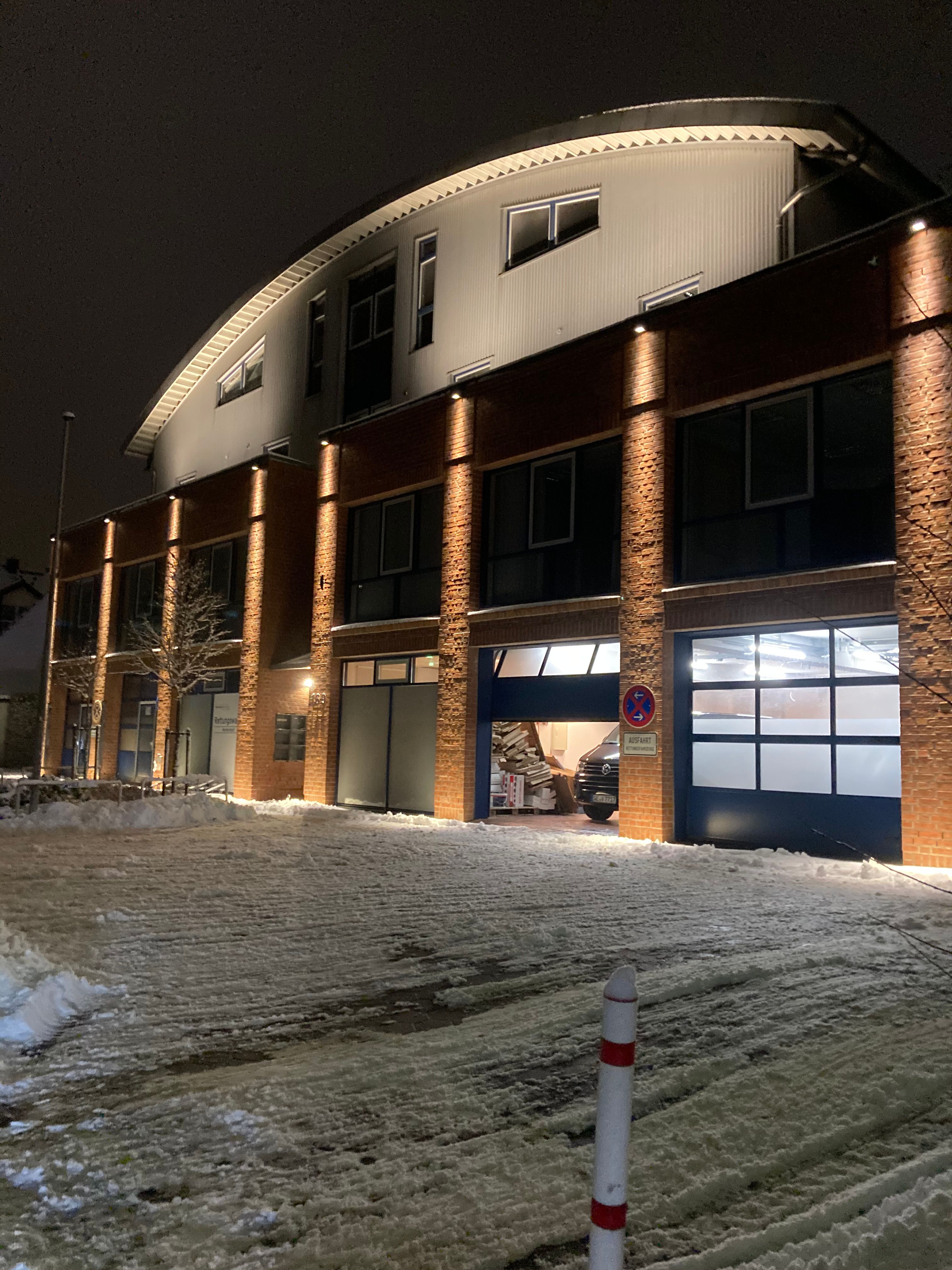 Spacious New Apartment With Large Balcony Near The Airport - Spacious new apartment with large balcony near the airport - Gallery - 2