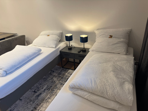 4 person apartment, furnished apartment, accommodation for fitters, Monteur