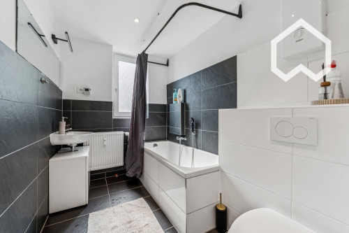 Big Modern & elegant serviced apartment in a central location (Essen) - Gallery - 5