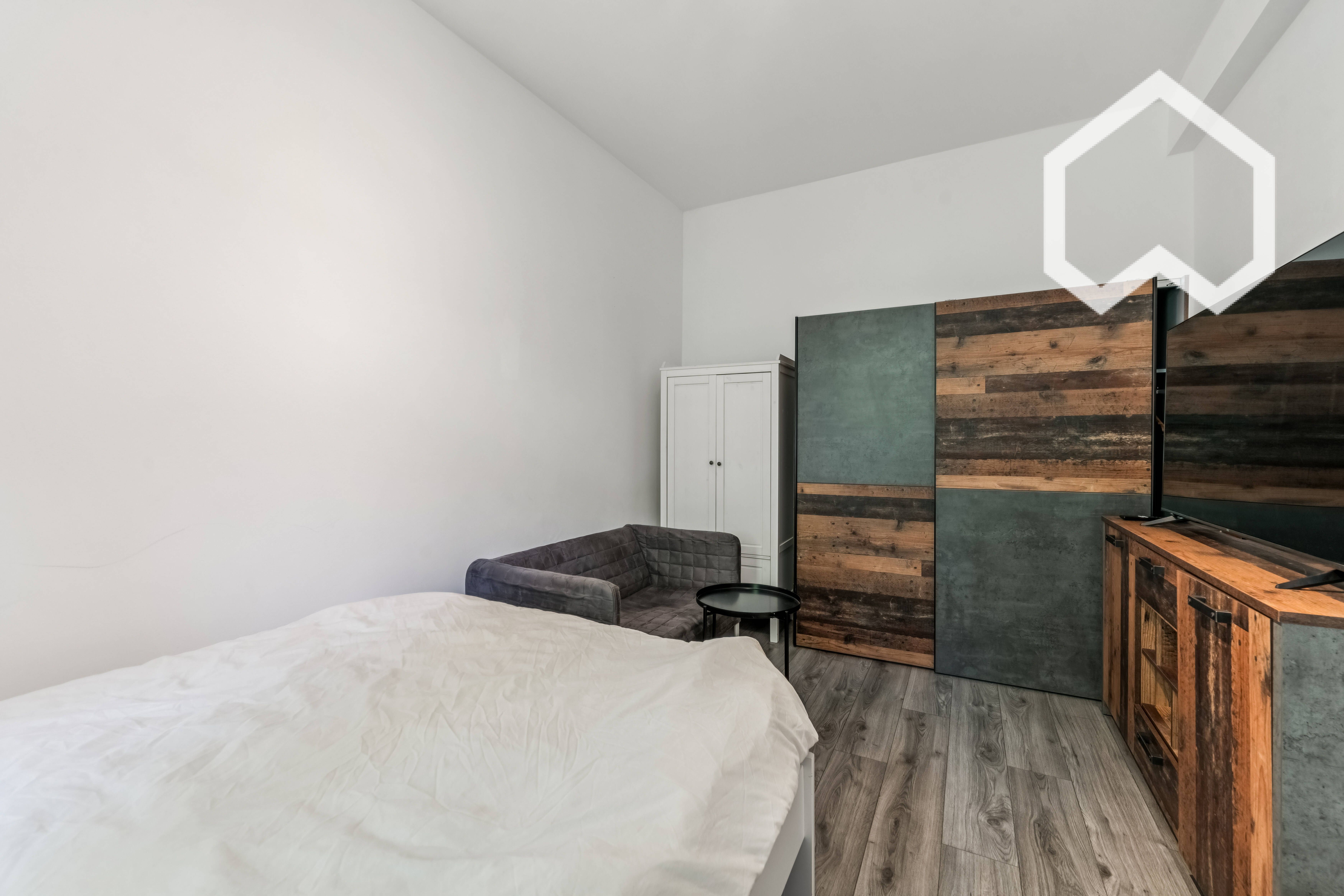 Big Modern & Elegant Serviced Apartment In A Central Location (Essen) - 5