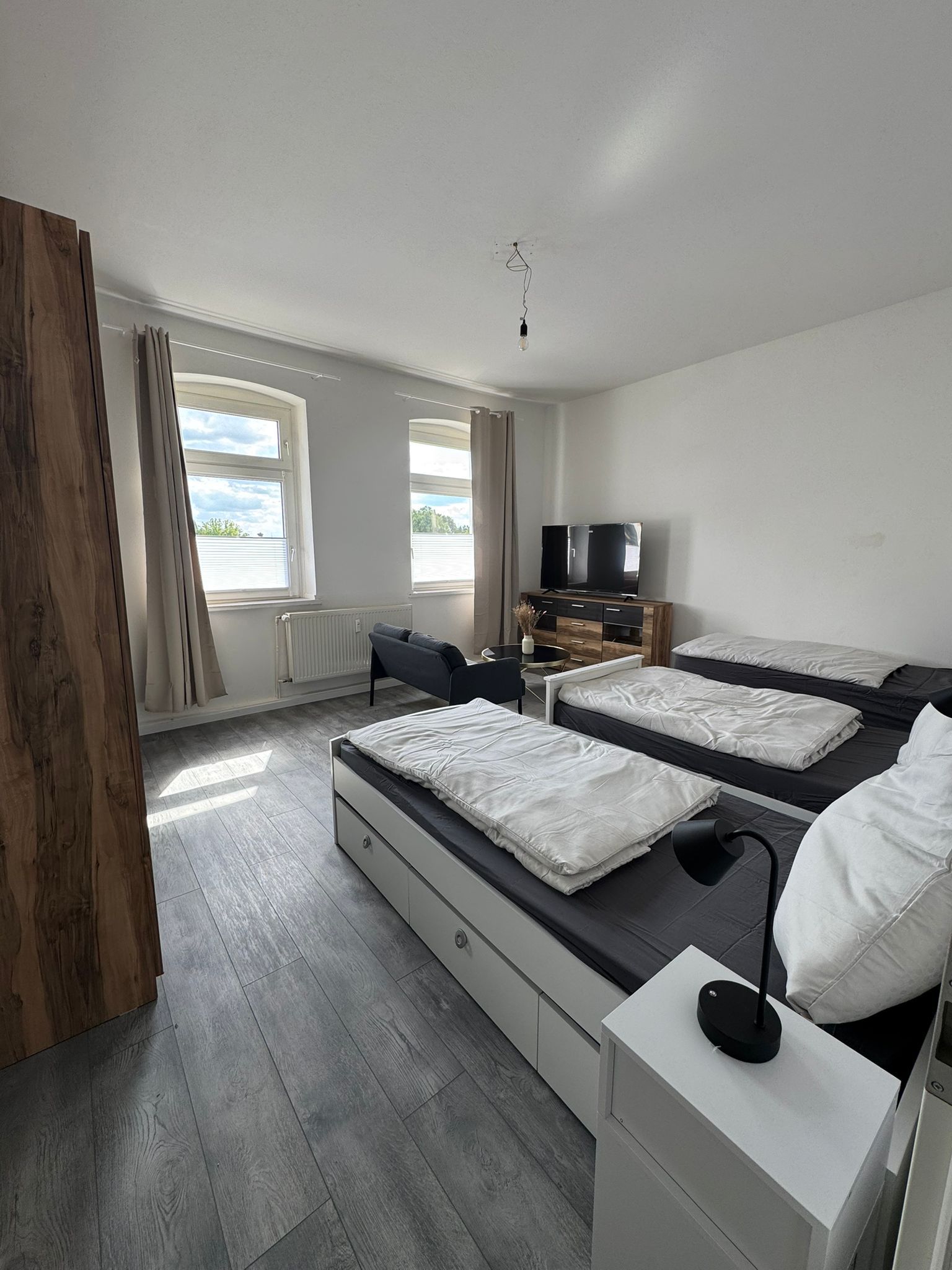 Big Modern & Elegant Serviced Apartment In A Central Location (Essen) - 29