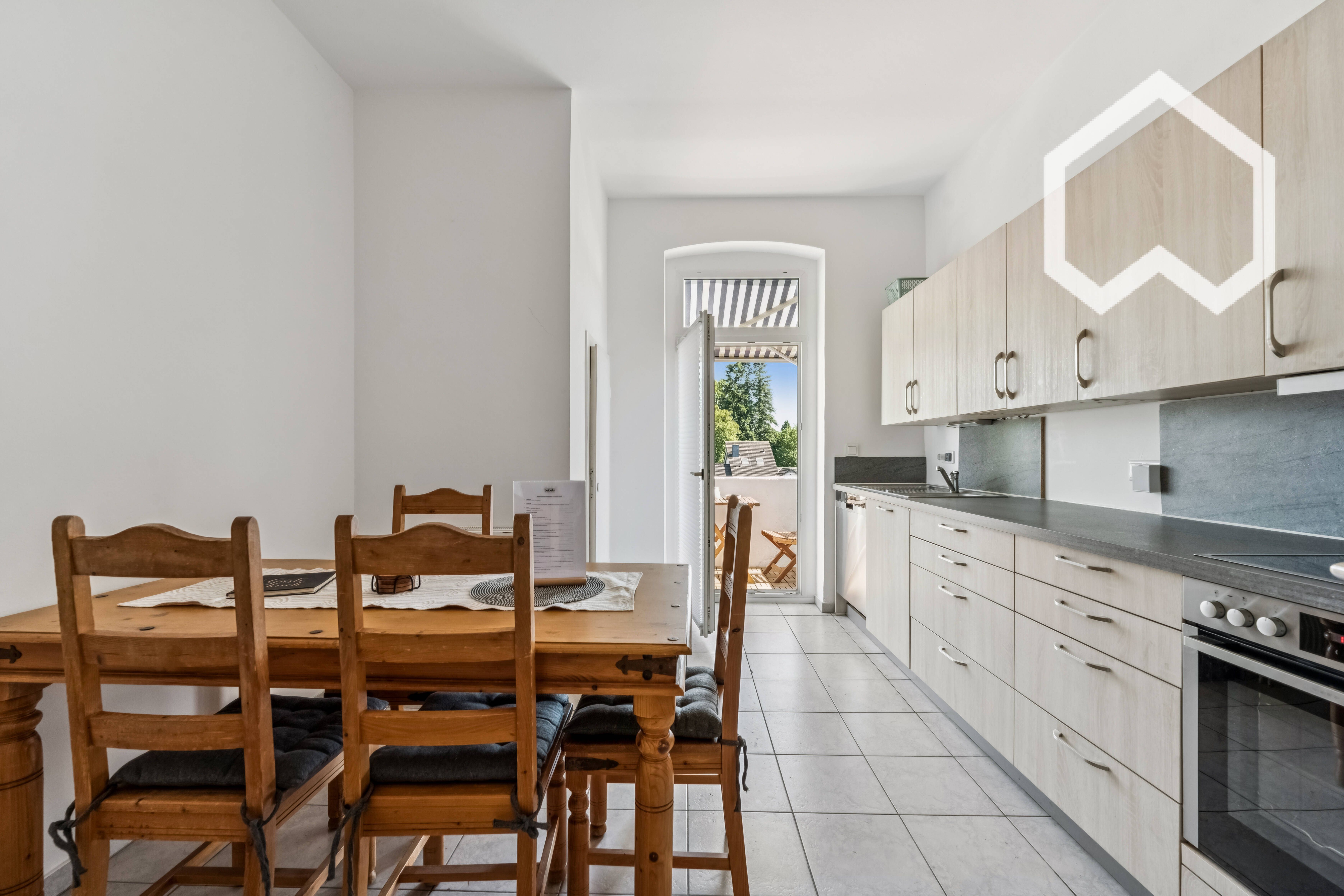 Big Modern & Elegant Serviced Apartment In A Central Location (Essen) - 12