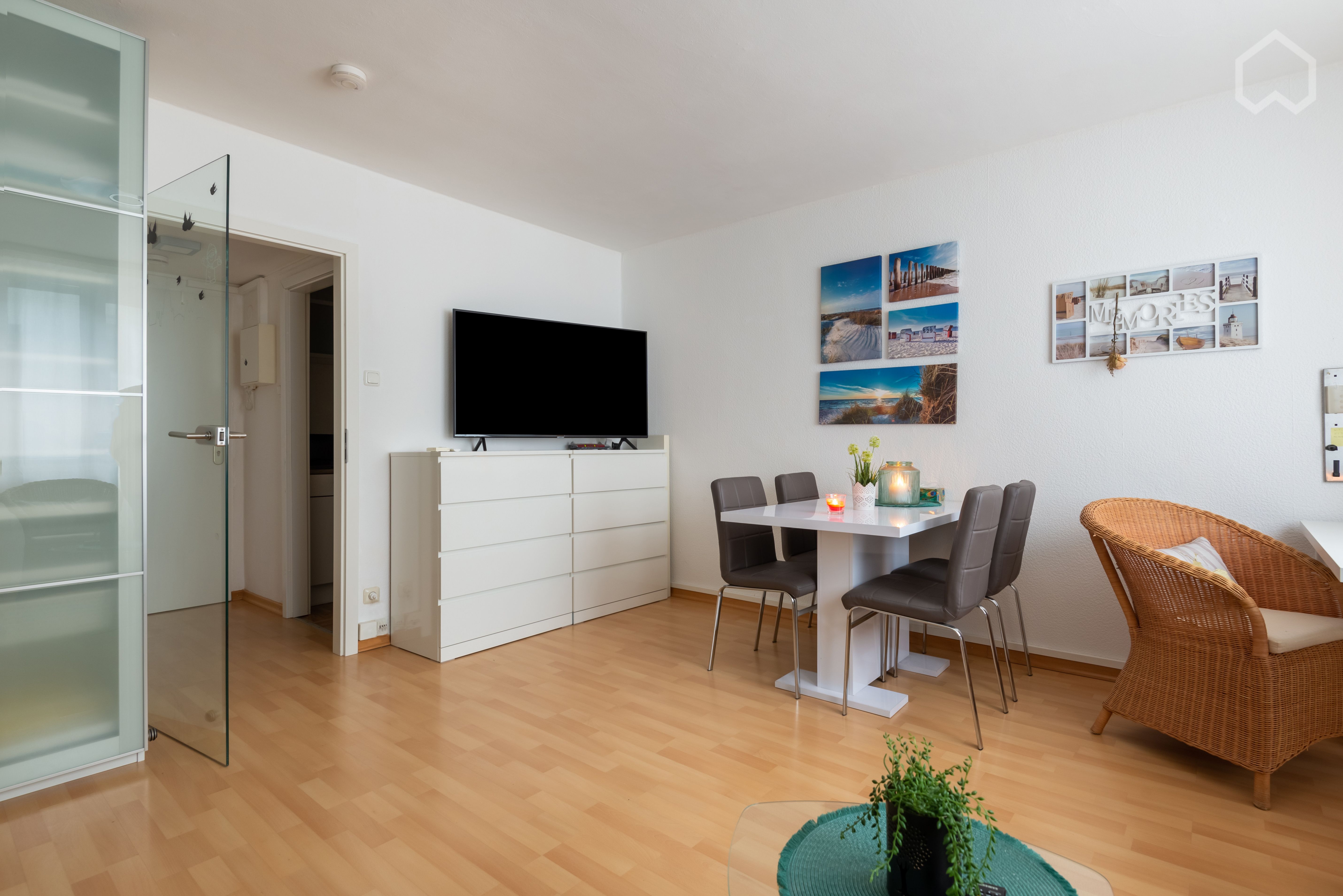  Beautiful And Lovely, Quiet Home, Directly Down Town  -  Beautiful and lovely, quiet home, directly down town  - Gallery -  16