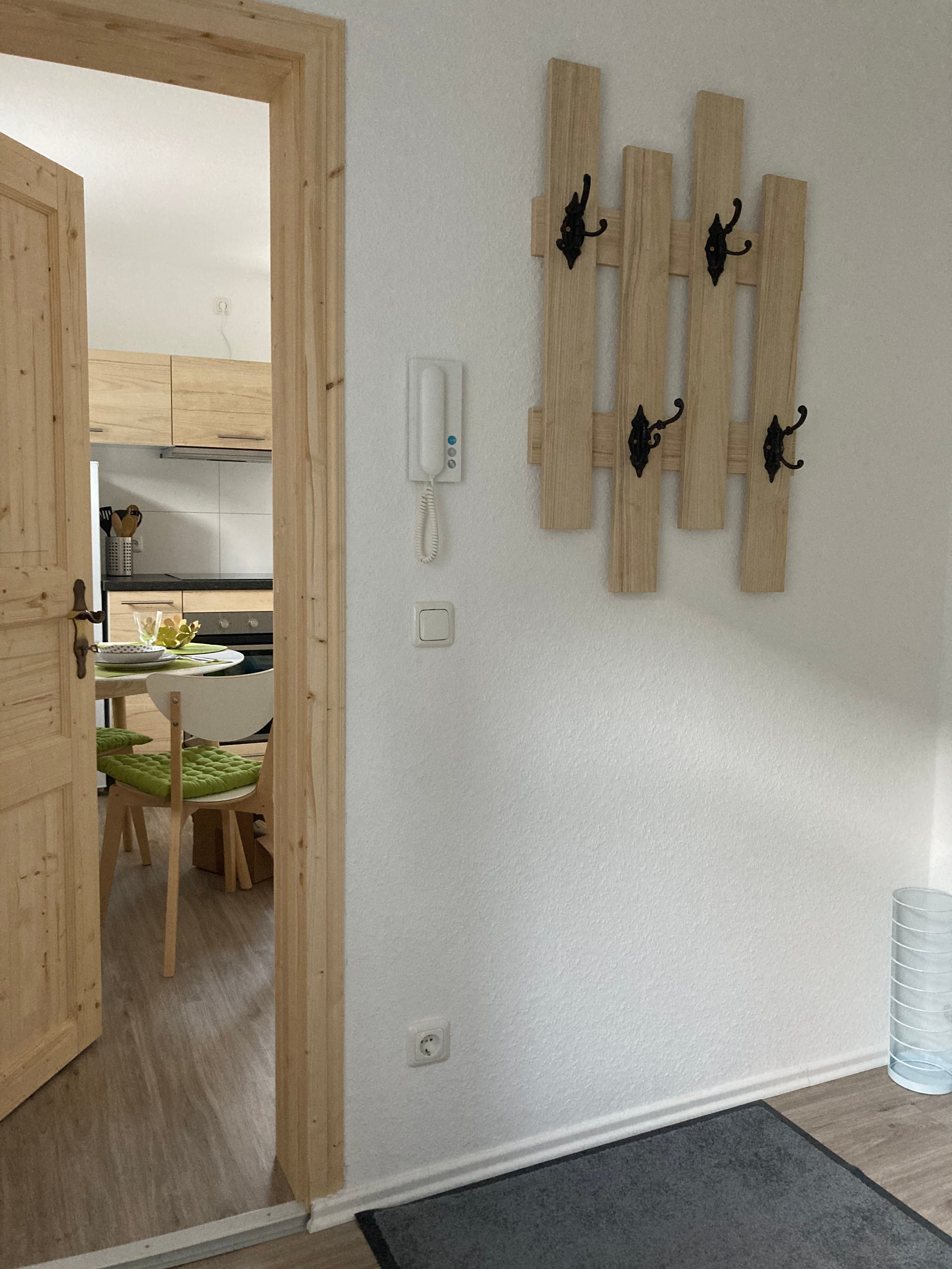 Cozy 2-Room Flat, Well Connected, In Frankfurt's Green Suburbs - 6