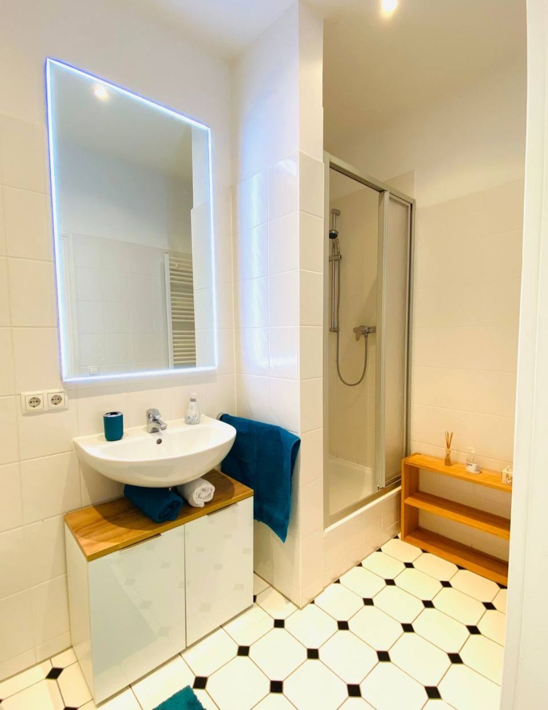 Bright And Modern Apartment In Leipzig - 12