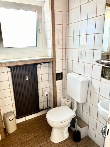 Sunny apartment with 2-3 bedrooms near riverside