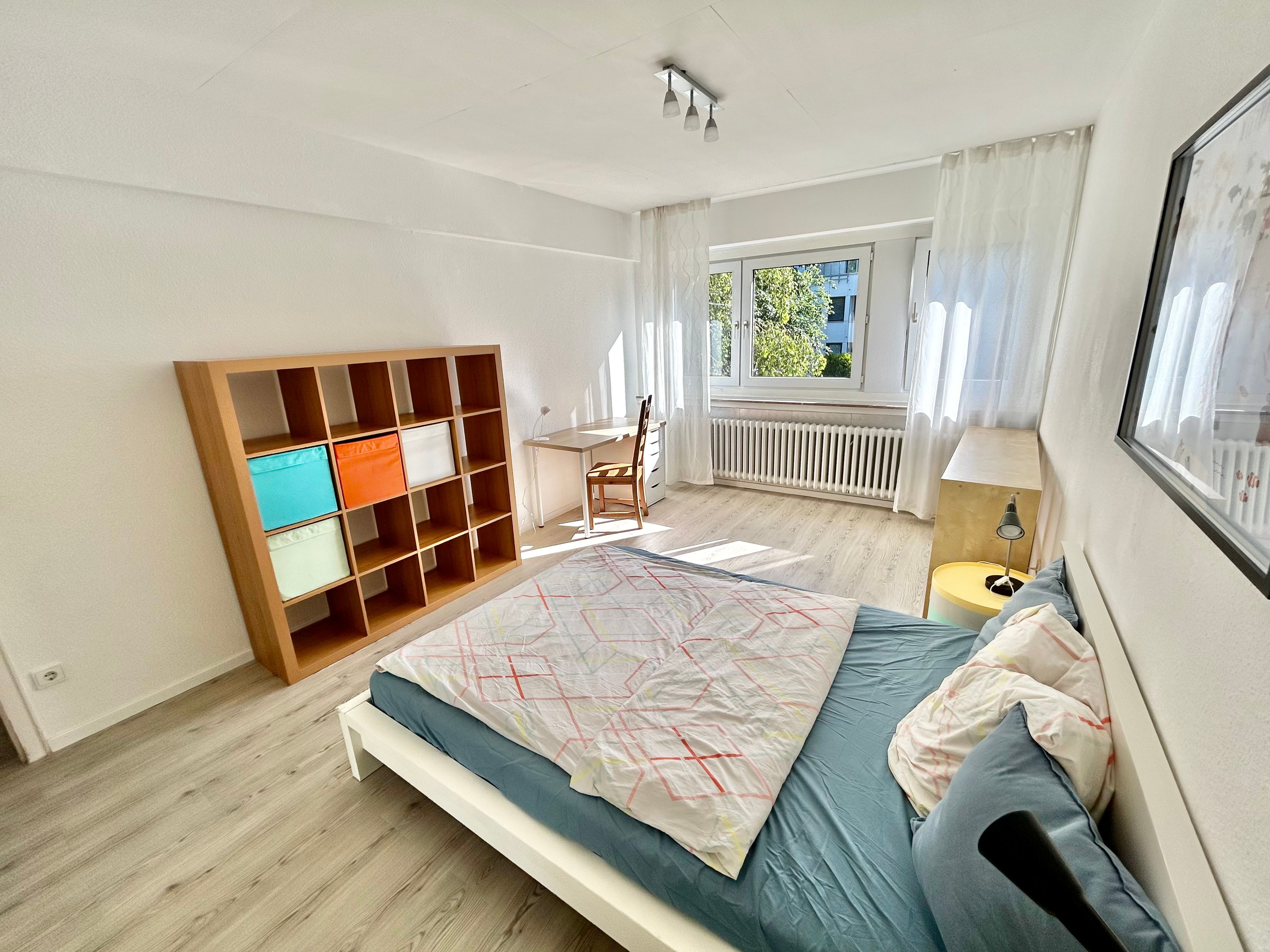 Sunny Apartment With 2-3 Bedrooms Near Riverside - 3