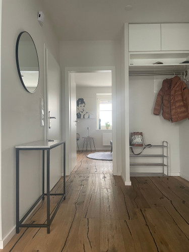 Modern ground floor flat with garden in the best location