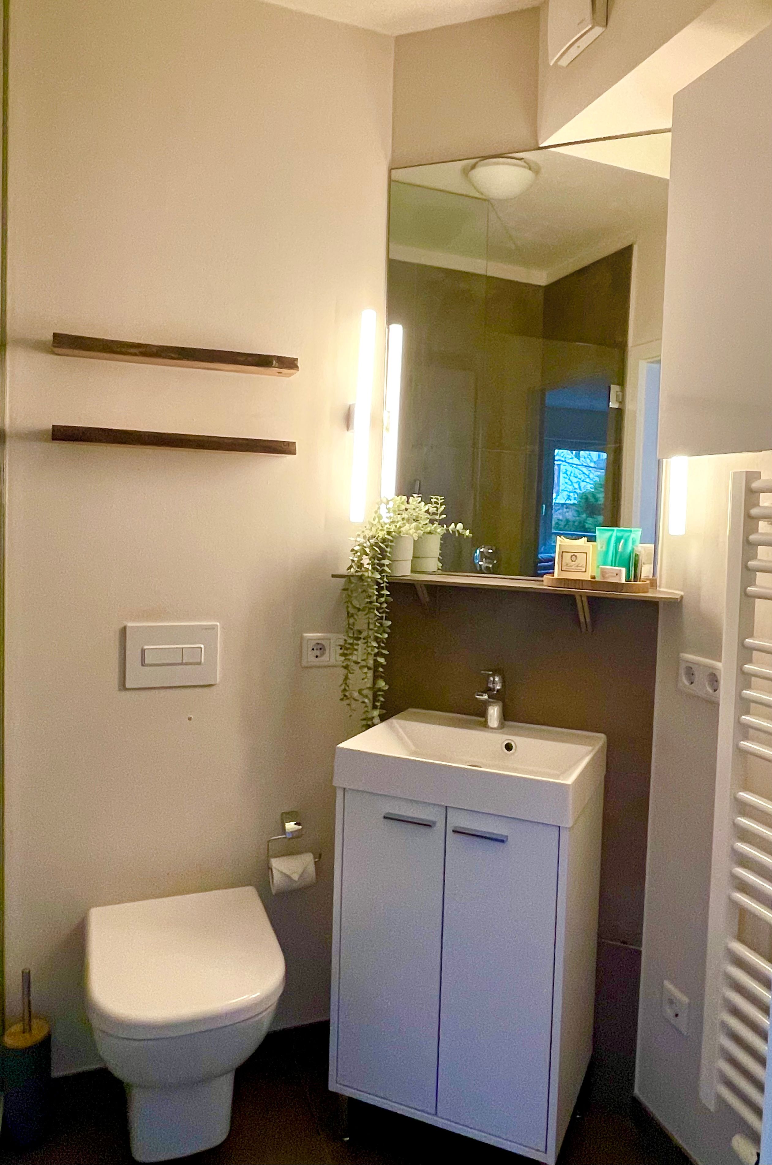 Modern Ground Floor Flat With Garden In The Best Location - 17