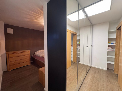 Apartment, feels like living in a house, garden and terrace, in walk distance to university, groceries, parks etc.