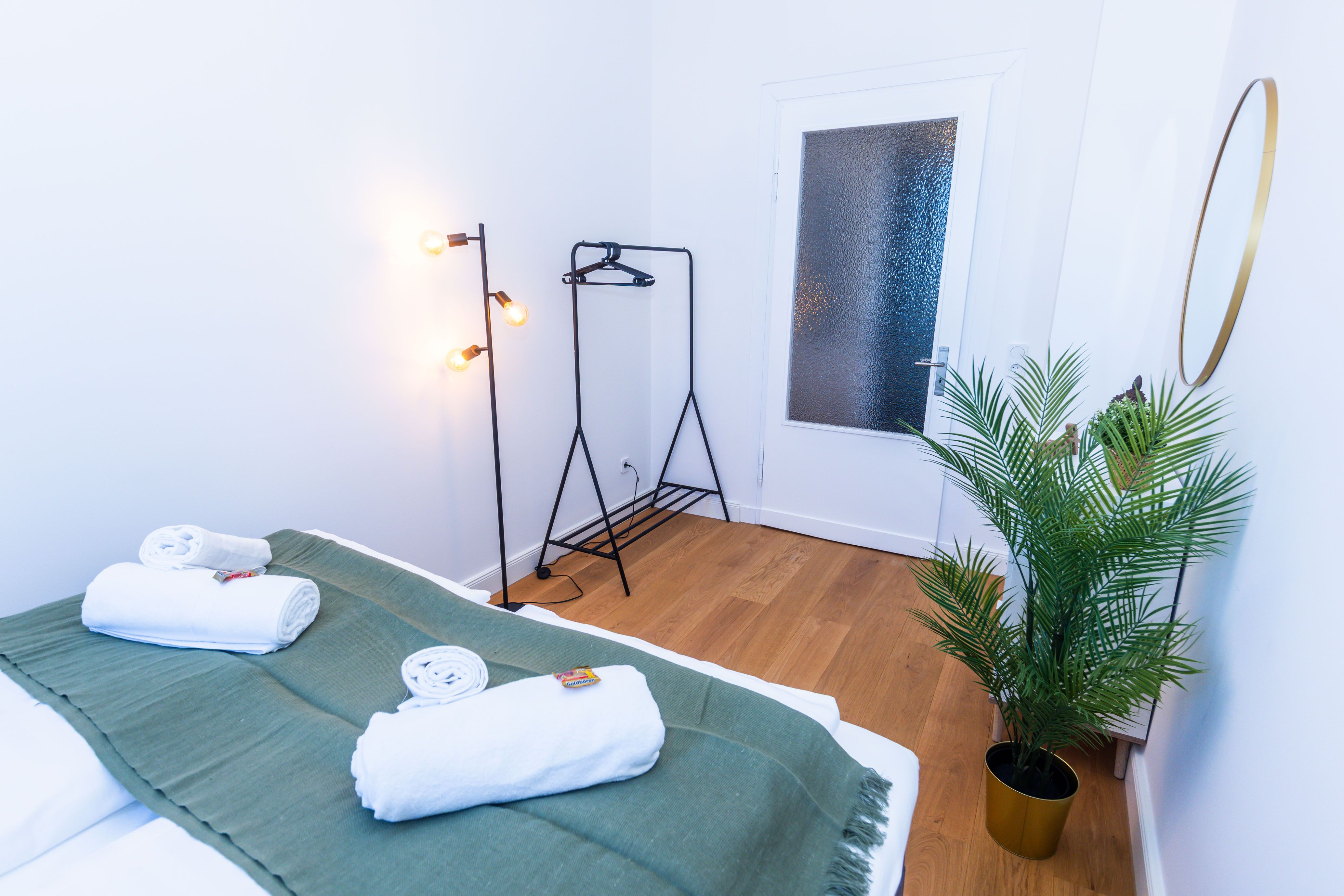  Hagen City Center | Modern, Zentral, Uni, For 6 People  -  Hagen City Center | Modern, Zentral, Uni, for 6 People  - Gallery -  12