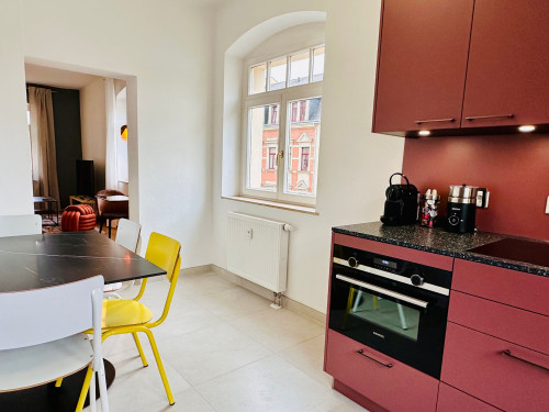 Modern 2-room apartment with balcony in Dresden-Pieschen - High-quality furnishings, central location