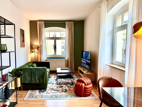 Modern 2-room apartment with balcony in Dresden-Pieschen - High-quality furnishings, central location