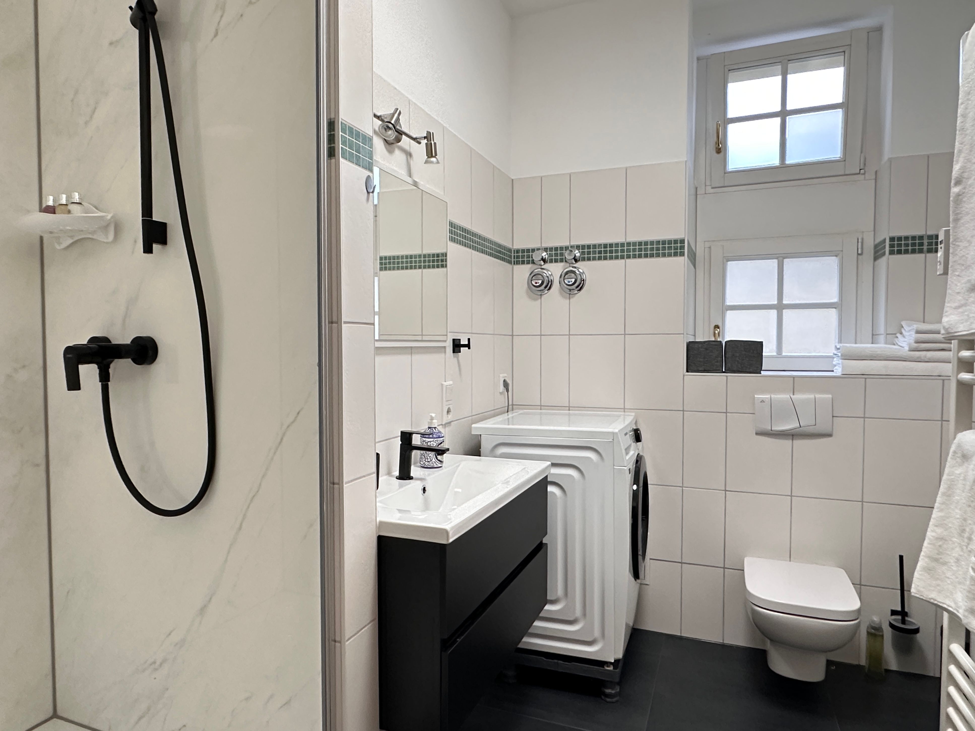 Modern 2-Room Apartment With Balcony In Dresden-Pieschen - High-Quality Furnishings, Central Locatio - 4