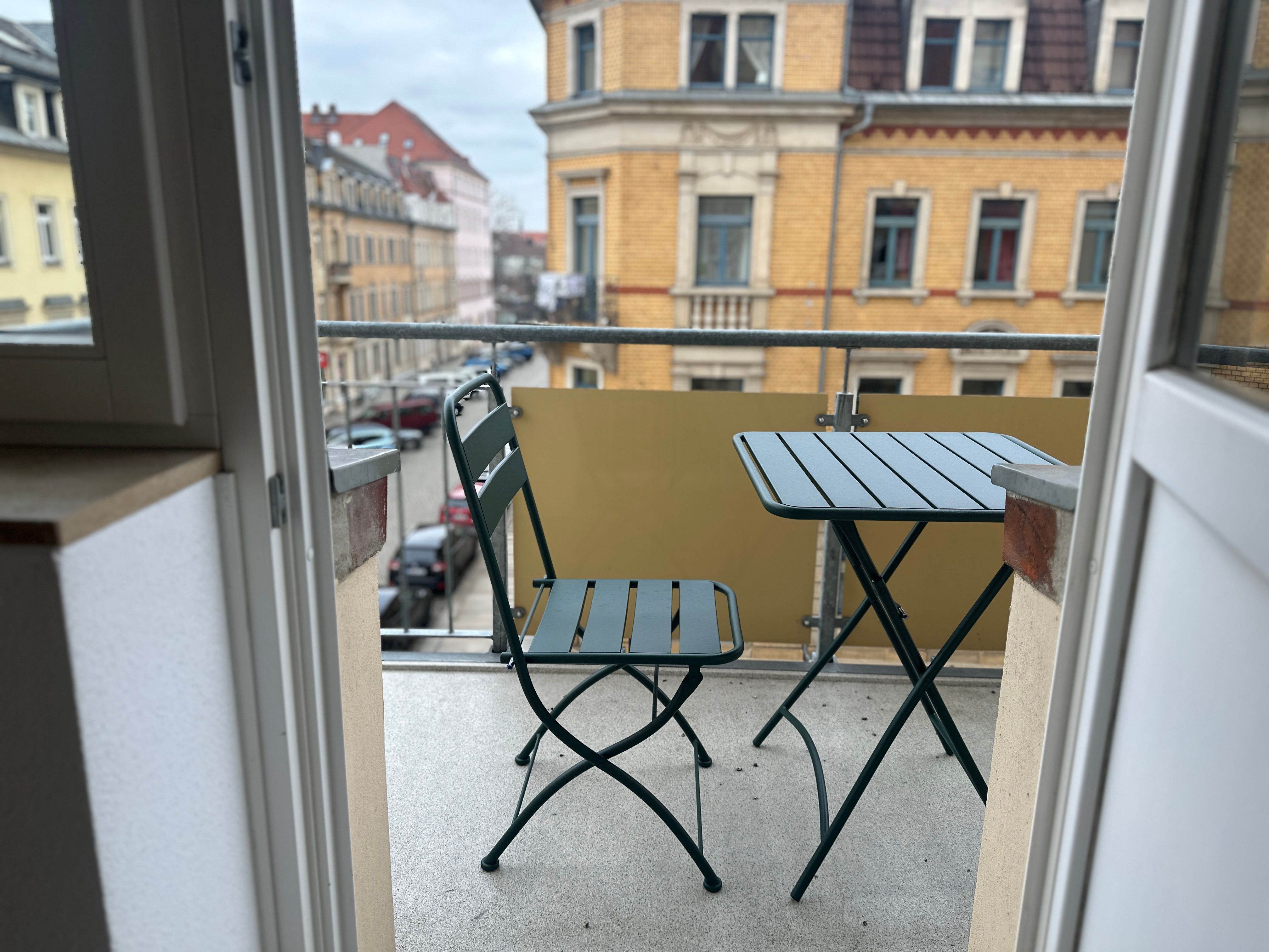 Modern 2-Room Apartment With Balcony In Dresden-Pieschen - High-Quality Furnishings, Central Locatio - 9