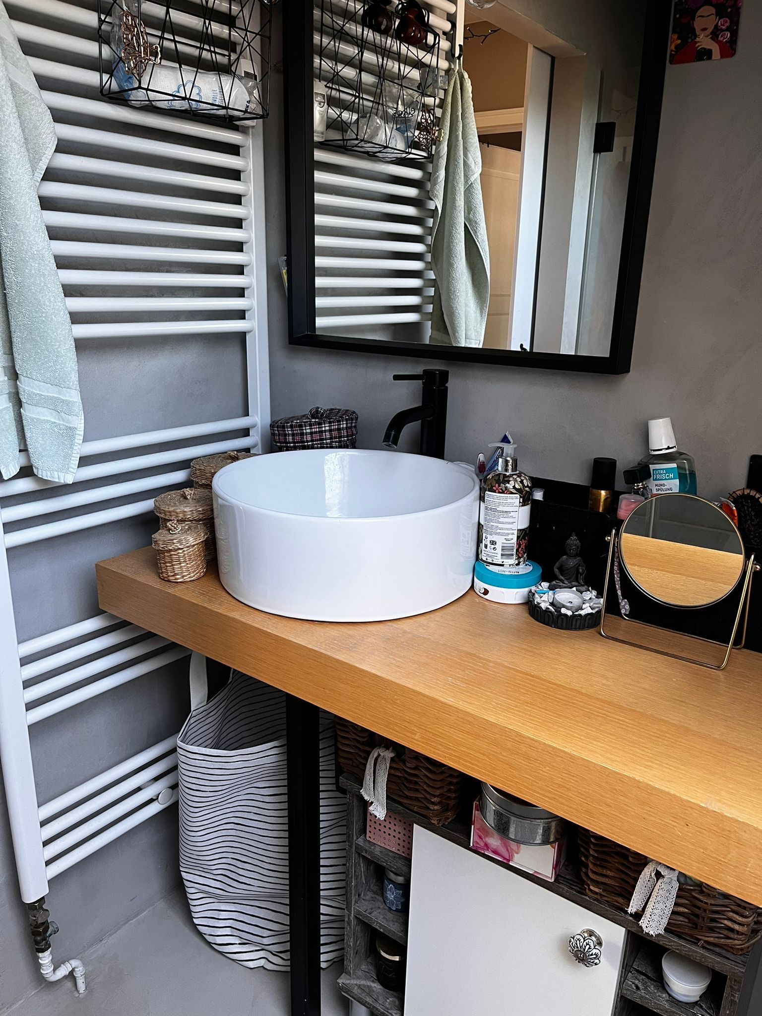  Modern Möblierte 2-Zimmer-Dachgeschosswohnung Mit Balkon In Hamburg-Barmbek  -  Modern möblierte 2-Zimmer-Dachgeschosswohnung mit Balkon in Hamburg-Barmbek  - Gallery -  15