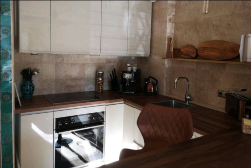 Wonderful & cozy studio in the middle of Aachen in the trendy Pontviertel, close to the university and 5 minutes from the historic center