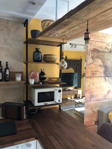 Wonderful & cozy studio in the middle of Aachen in the trendy Pontviertel, close to the university and 5 minutes from the historic center