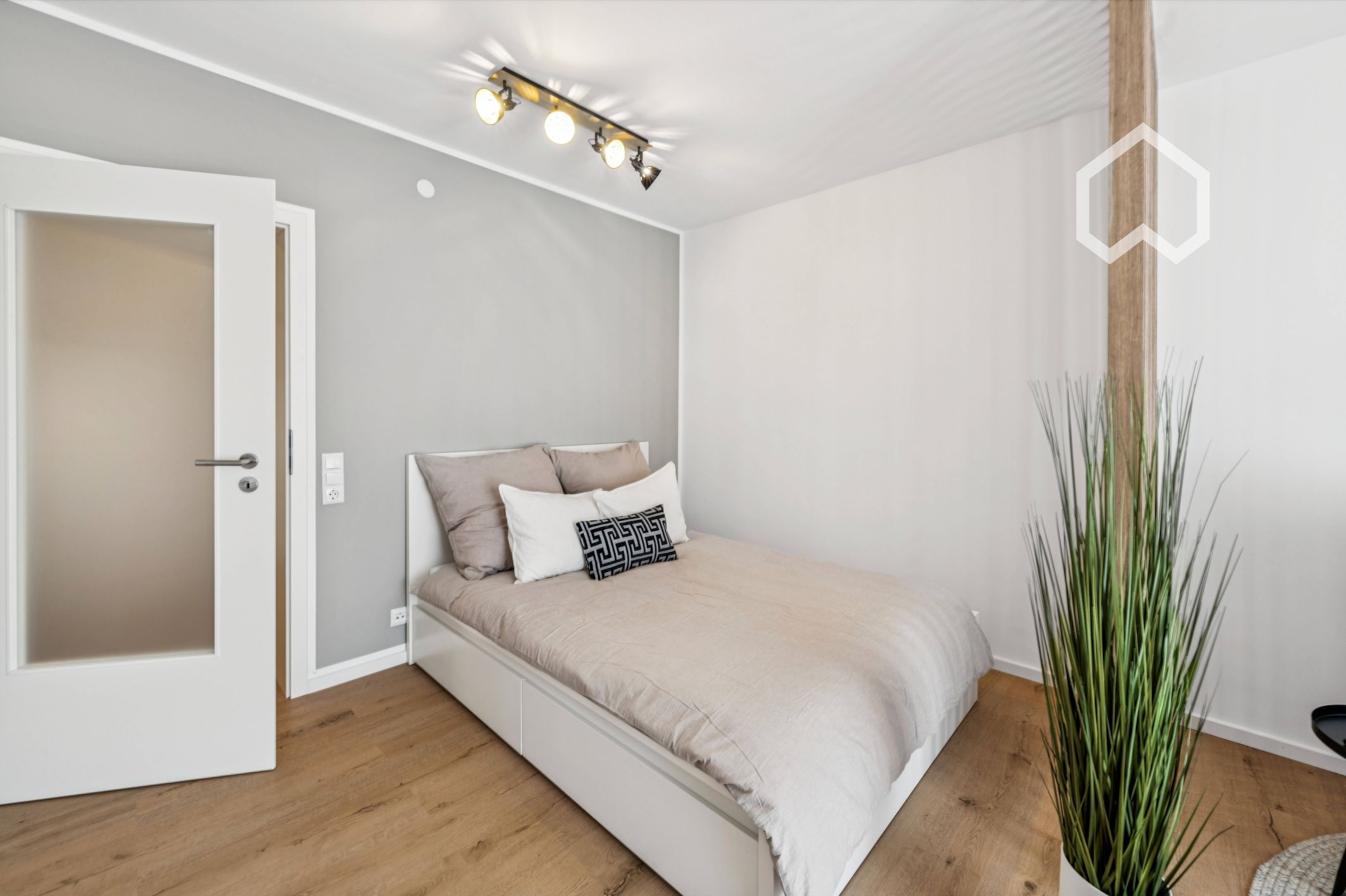  Live Like A Local - New Design Appartment In One Of Most Popular Districts | Urban Flair | Balcony W  -  Live like a Local - New Design Appartment in one of most popular districts | Urban Flair | Balcony with Green View | All Inclusive  - Gallery -  16