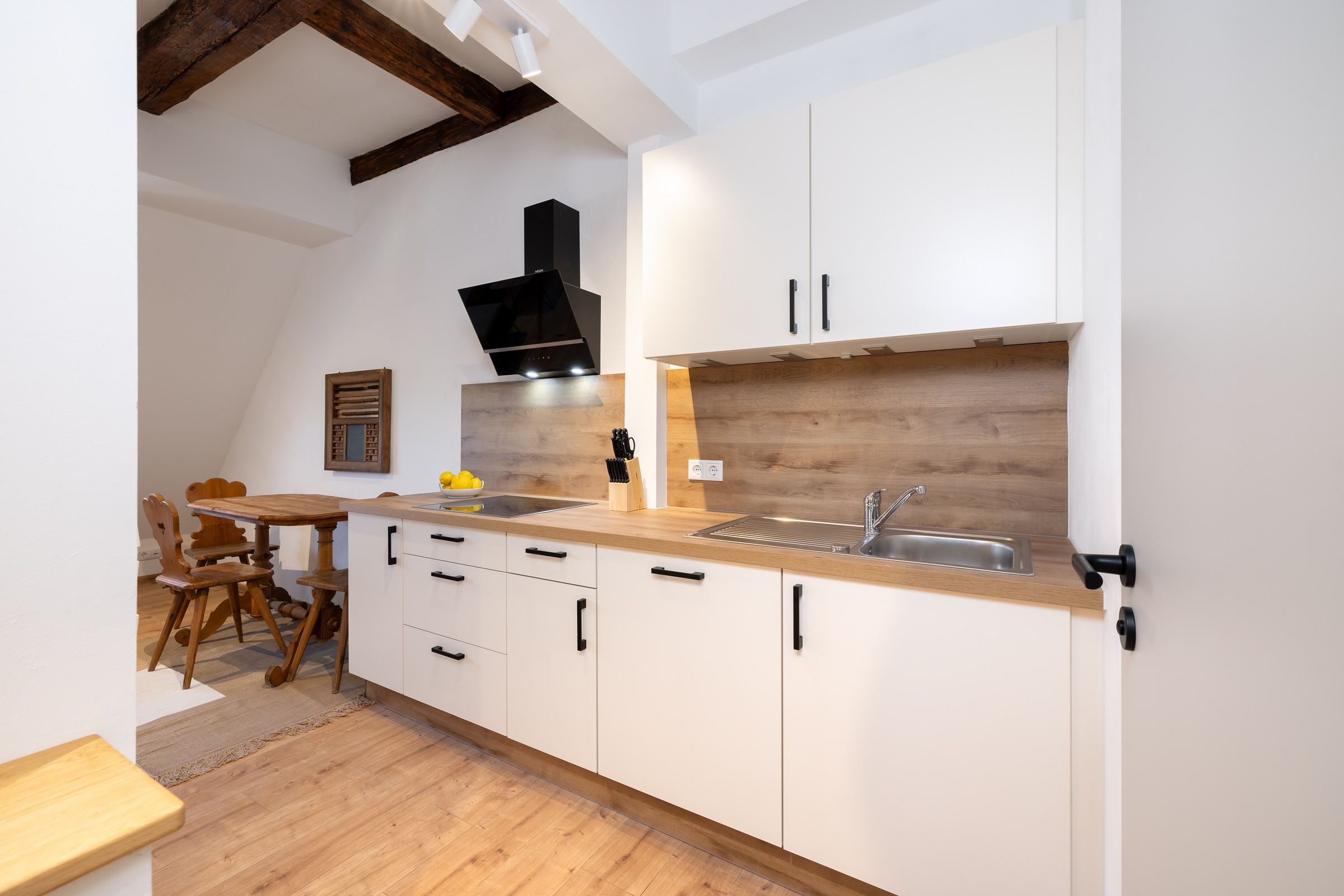  Above The Rooftops: 2 Floors (up To 2 People), Contract With Extension Option, 2024 Fully Renovated,  -  Above the rooftops: 2 floors (up to 2 people), contract with extension option, 2024 fully renovated, fully furnished, super central, old town  - Gallery -  13