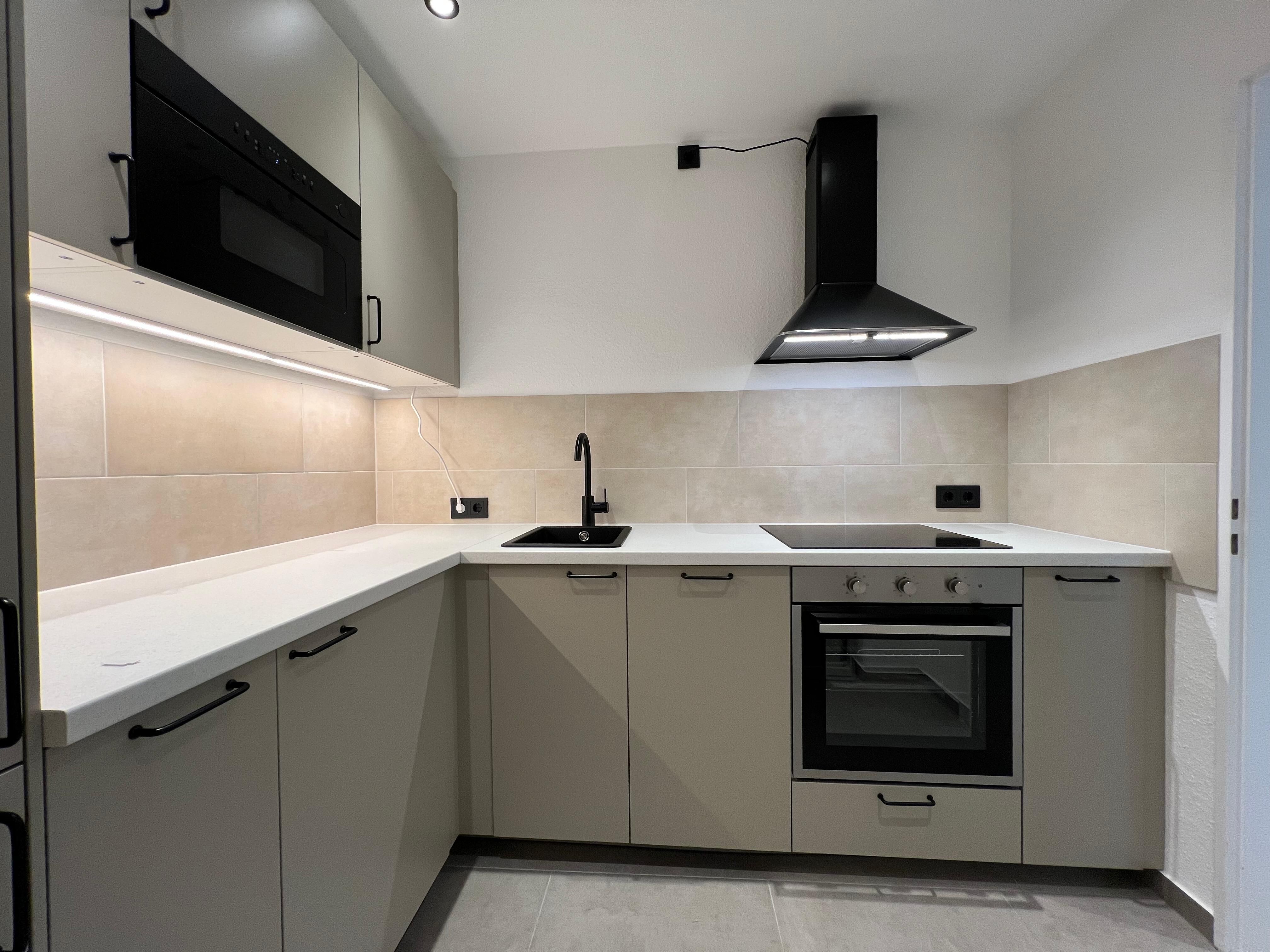  Modern 4-Bedroom Shared Apartment In Wiesbaden – Händelstraße 16, Fully Furnished & Ready To Move In  -  Modern 4-Bedroom Shared Apartment in Wiesbaden – Händelstraße 16, Fully Furnished & Ready to Move In  - Gallery -  10