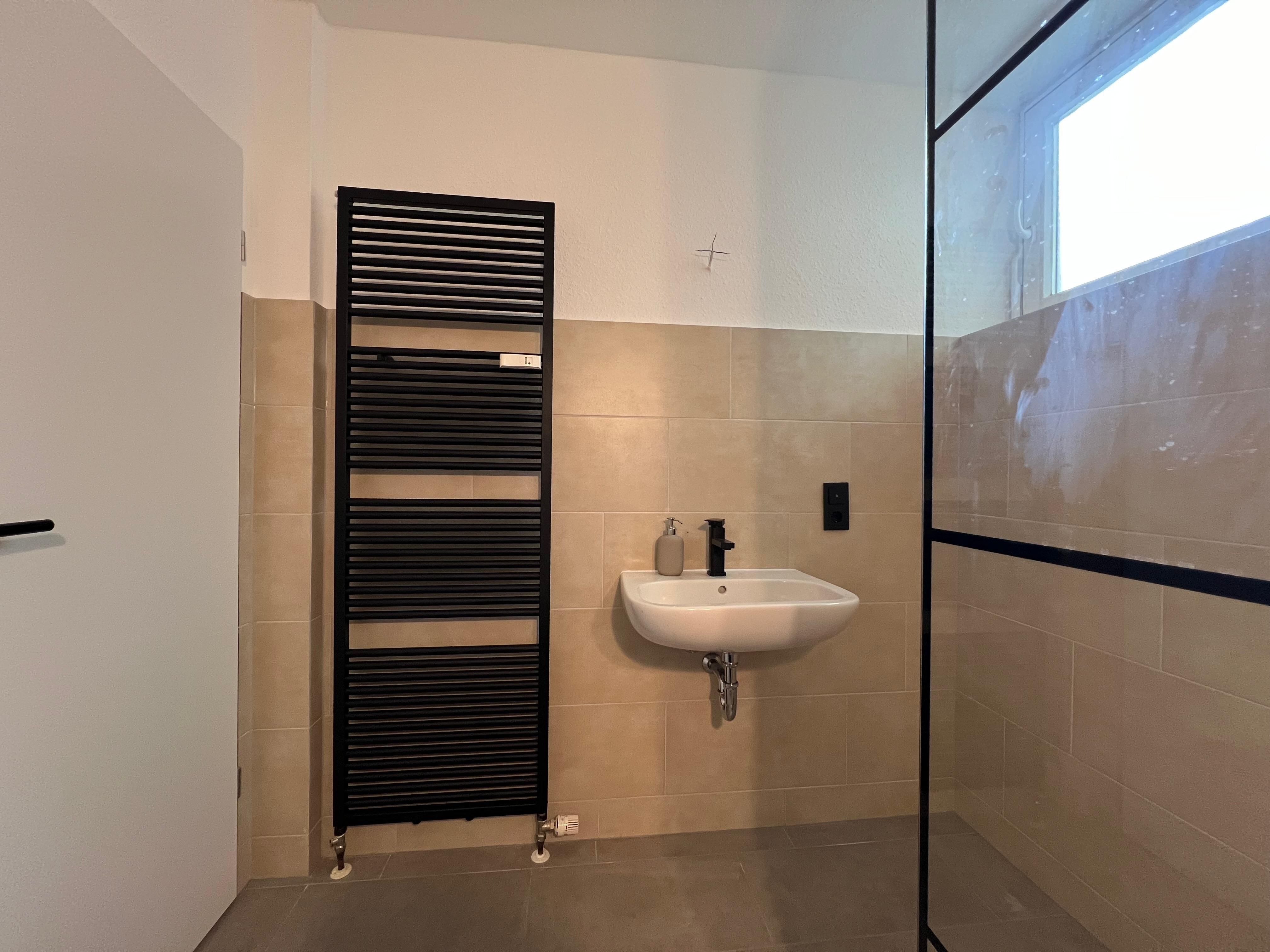  Modern 4-Bedroom Shared Apartment In Wiesbaden – Händelstraße 16, Fully Furnished & Ready To Move In  -  Modern 4-Bedroom Shared Apartment in Wiesbaden – Händelstraße 16, Fully Furnished & Ready to Move In  - Gallery -  6