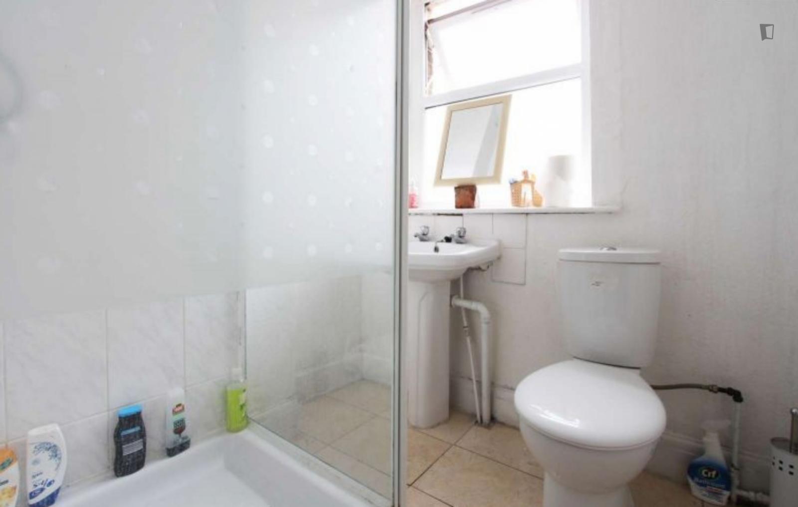  Single Room Close To City University London  -  Single room close to City University London  - Gallery -  3