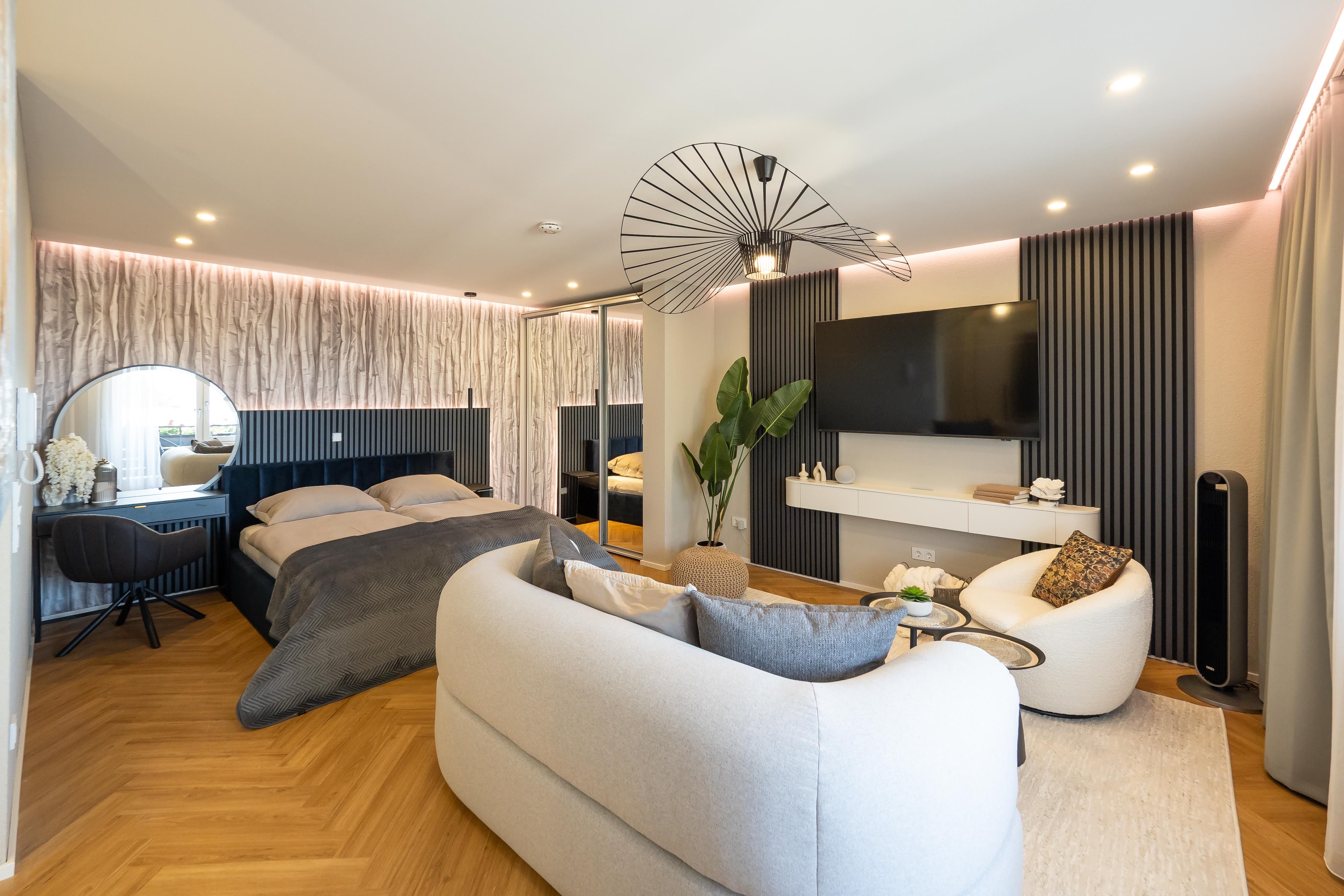 Übersetzung (Englisch): Panorama Apartment Meersburg – Boutique-Inspired Design & Smart Living - 28