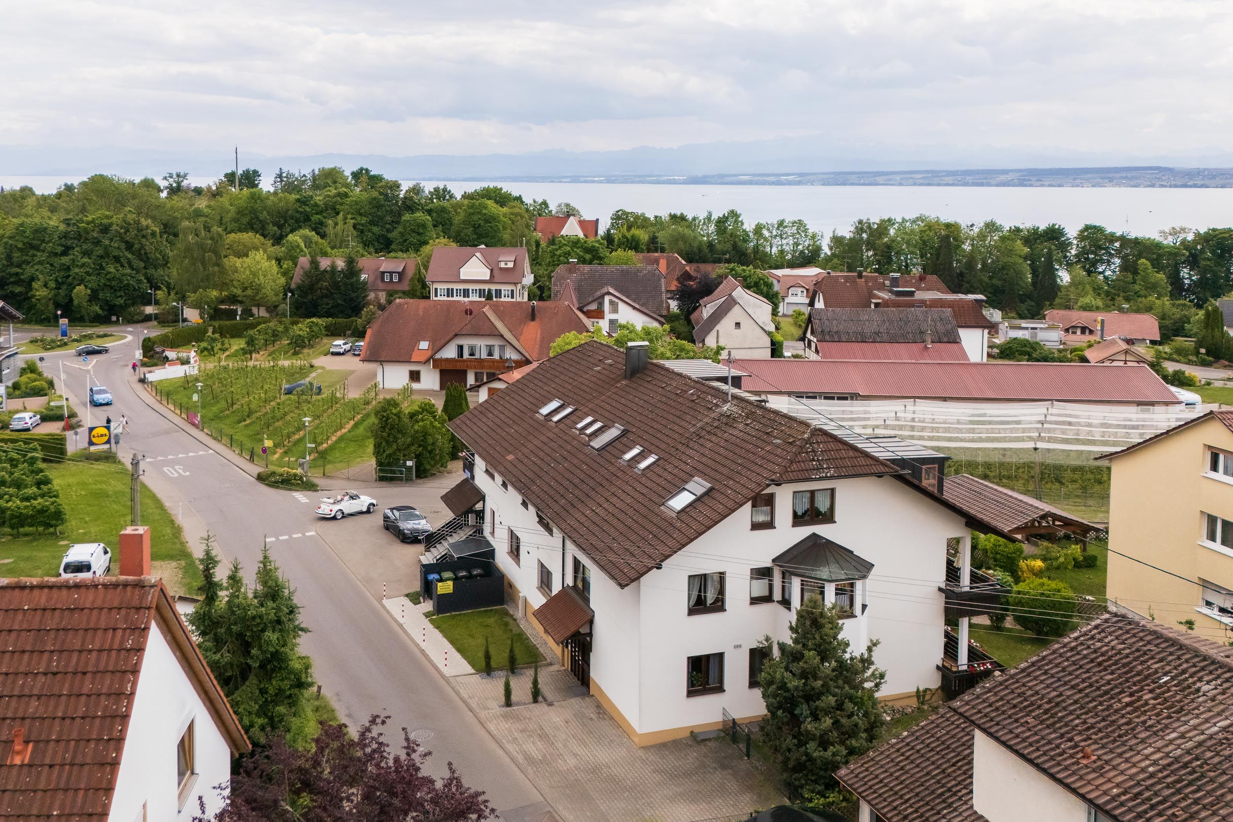Übersetzung (Englisch): Panorama Apartment Meersburg – Boutique-Inspired Design & Smart Living - 5