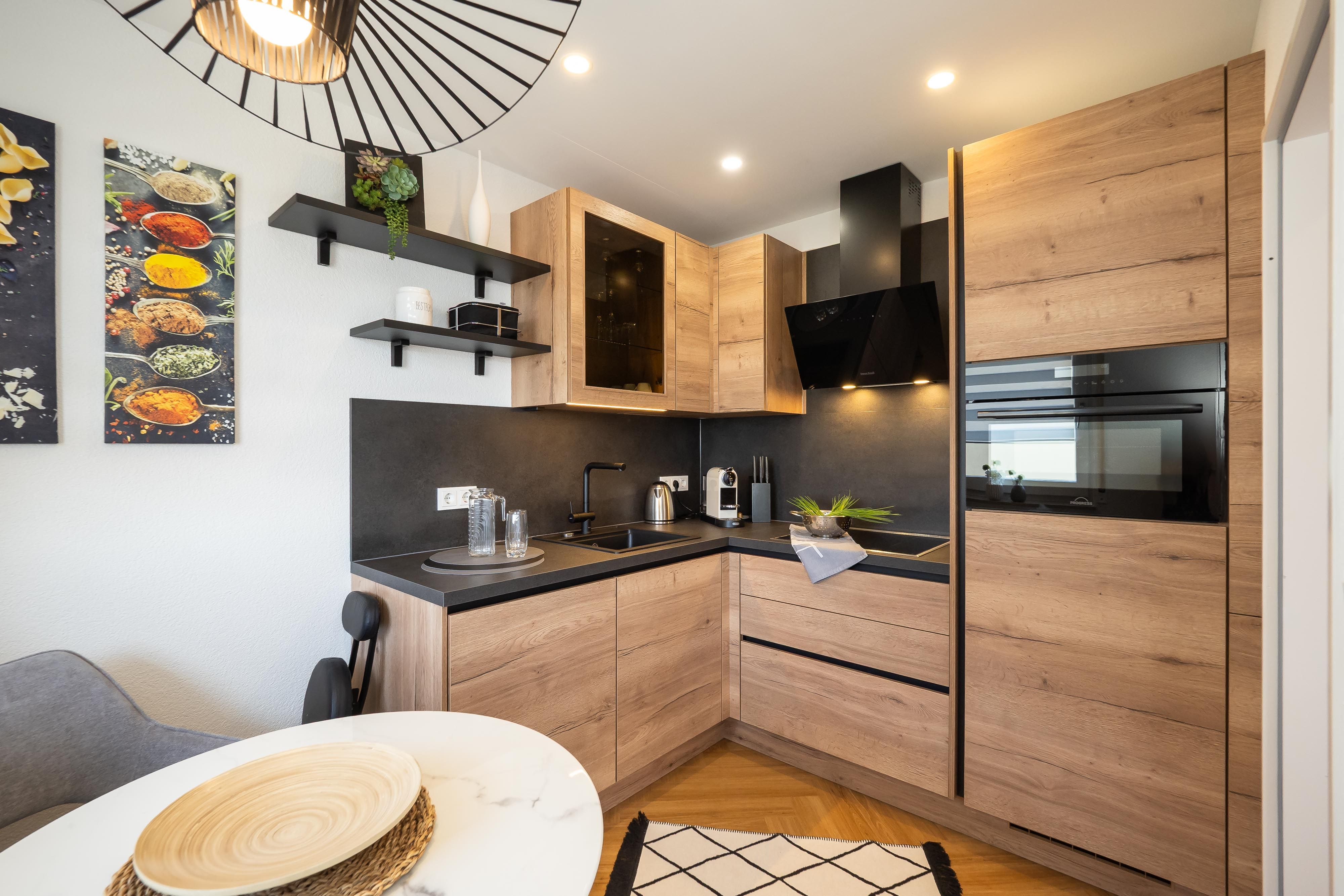 Übersetzung (Englisch): Panorama Apartment Meersburg – Boutique-Inspired Design & Smart Living - 24