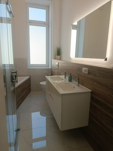 Pretty & fantastic appartement with double bathtube