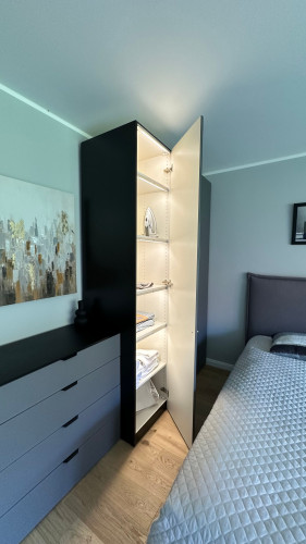 First occupancy after complete renovation, modernly furnished flat near UKE-Eppendorf