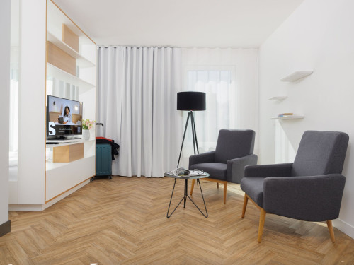 Spacious Studio XL with a kitchenette and seating area in Munich - Gallery - 15