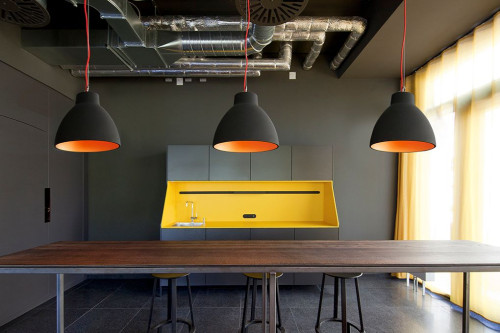 Spacious Studio XL with a kitchenette and seating area in Munich