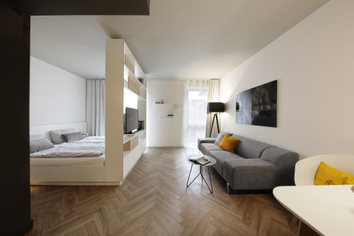 Spacious Studio XL with a kitchenette and seating area in Munich - Gallery - 28
