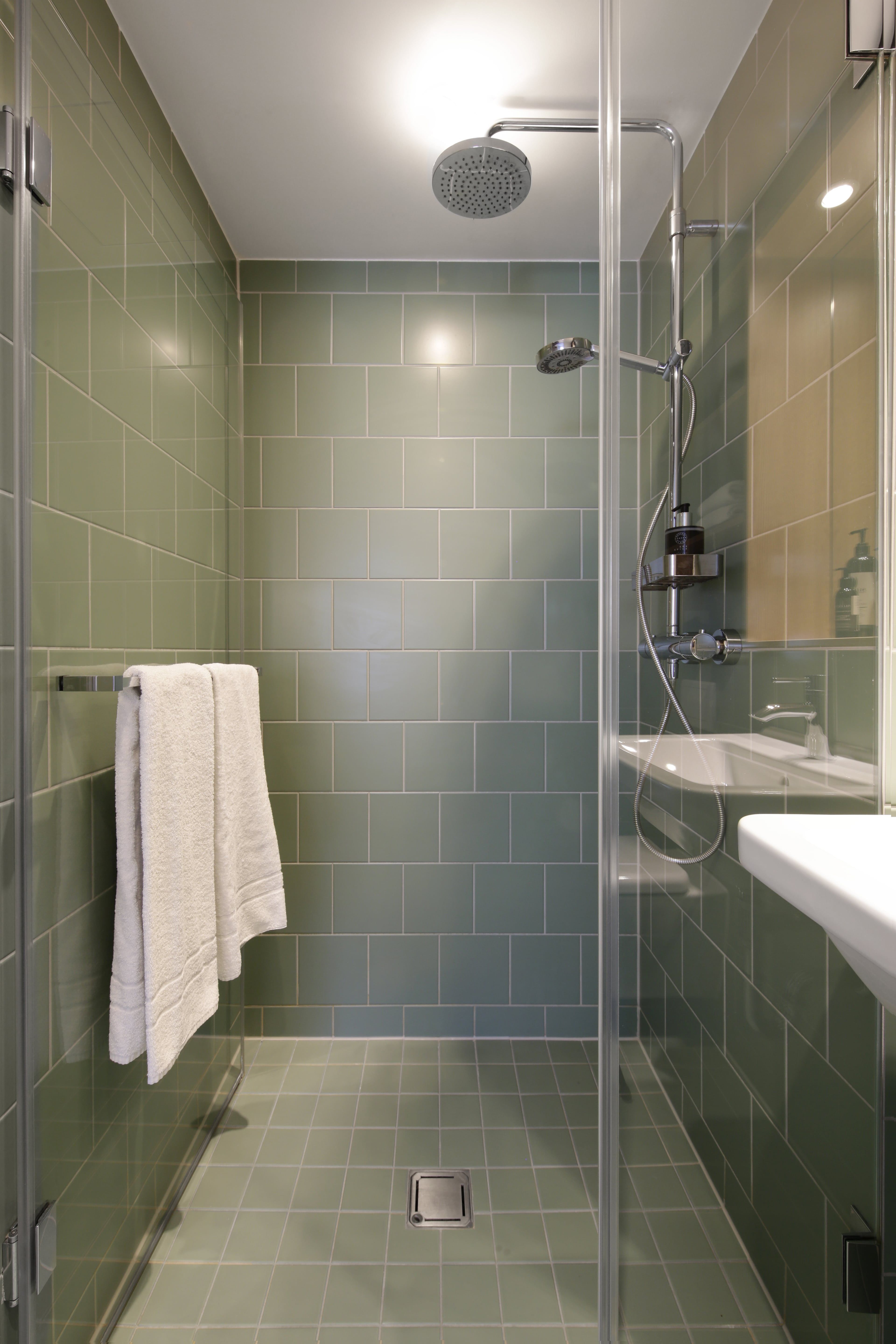 Spacious Studio XL With A Kitchenette And Seating Area In Munich - 17