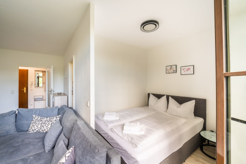 Beautifully furnished serviced apartment in Gera – quiet, modern & with a sunny green view - Gallery - 25