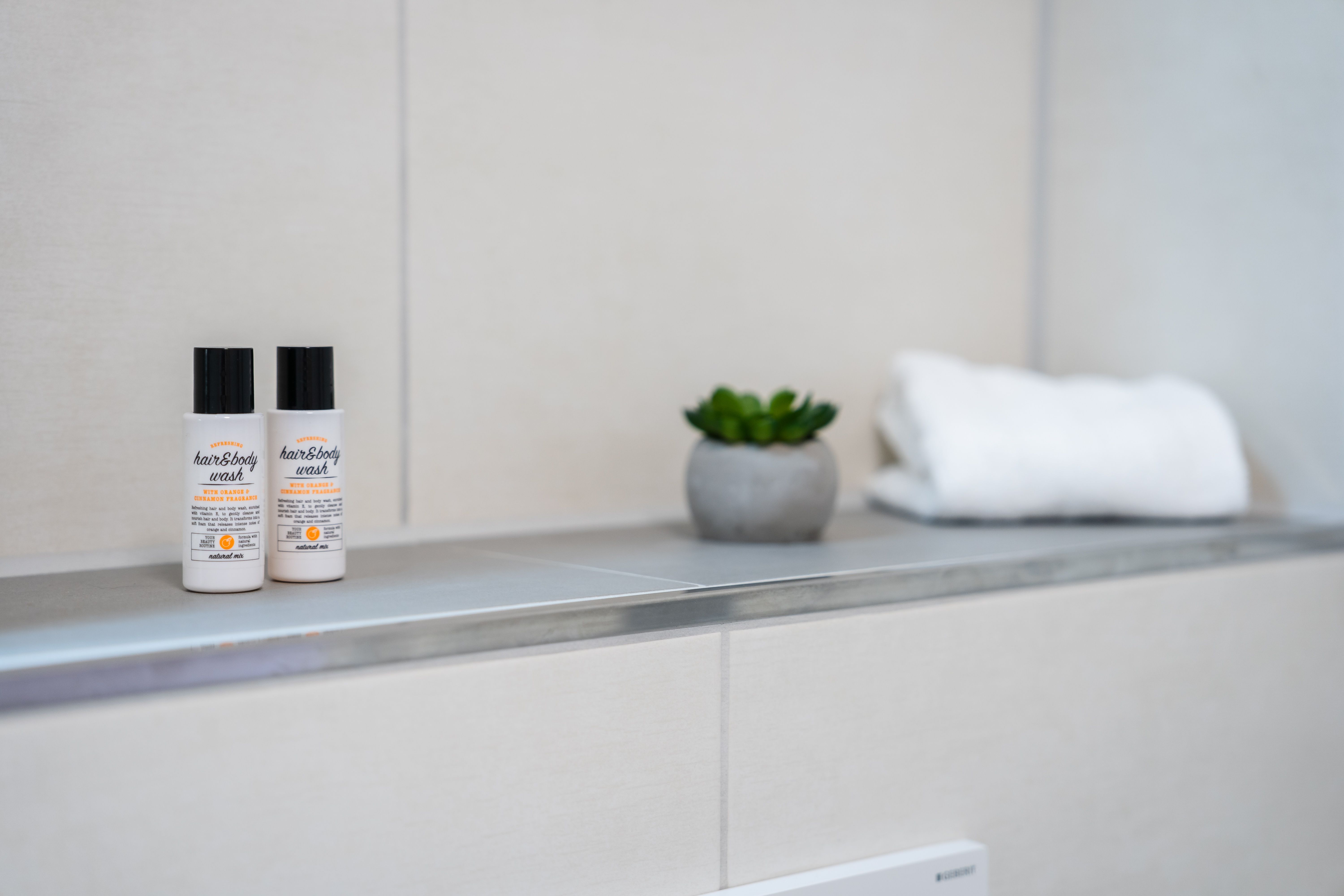  Beautifully Furnished Serviced Apartment In Gera – Quiet, Modern & With A Sunny Green View  -  Beautifully furnished serviced apartment in Gera – quiet, modern & with a sunny green view  - Gallery -  4