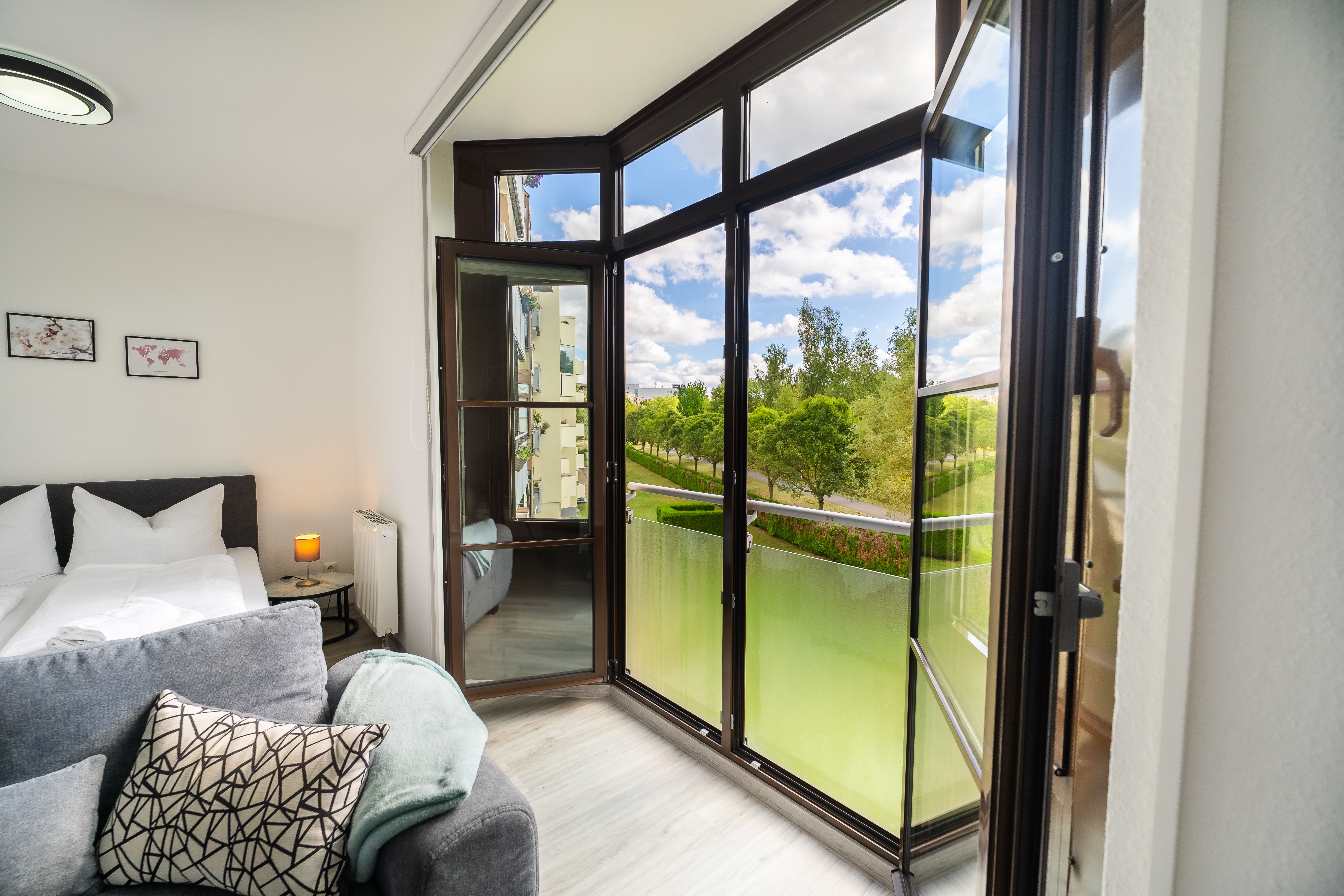  Beautifully Furnished Serviced Apartment In Gera – Quiet, Modern & With A Sunny Green View  -  Beautifully furnished serviced apartment in Gera – quiet, modern & with a sunny green view  - Gallery -  22