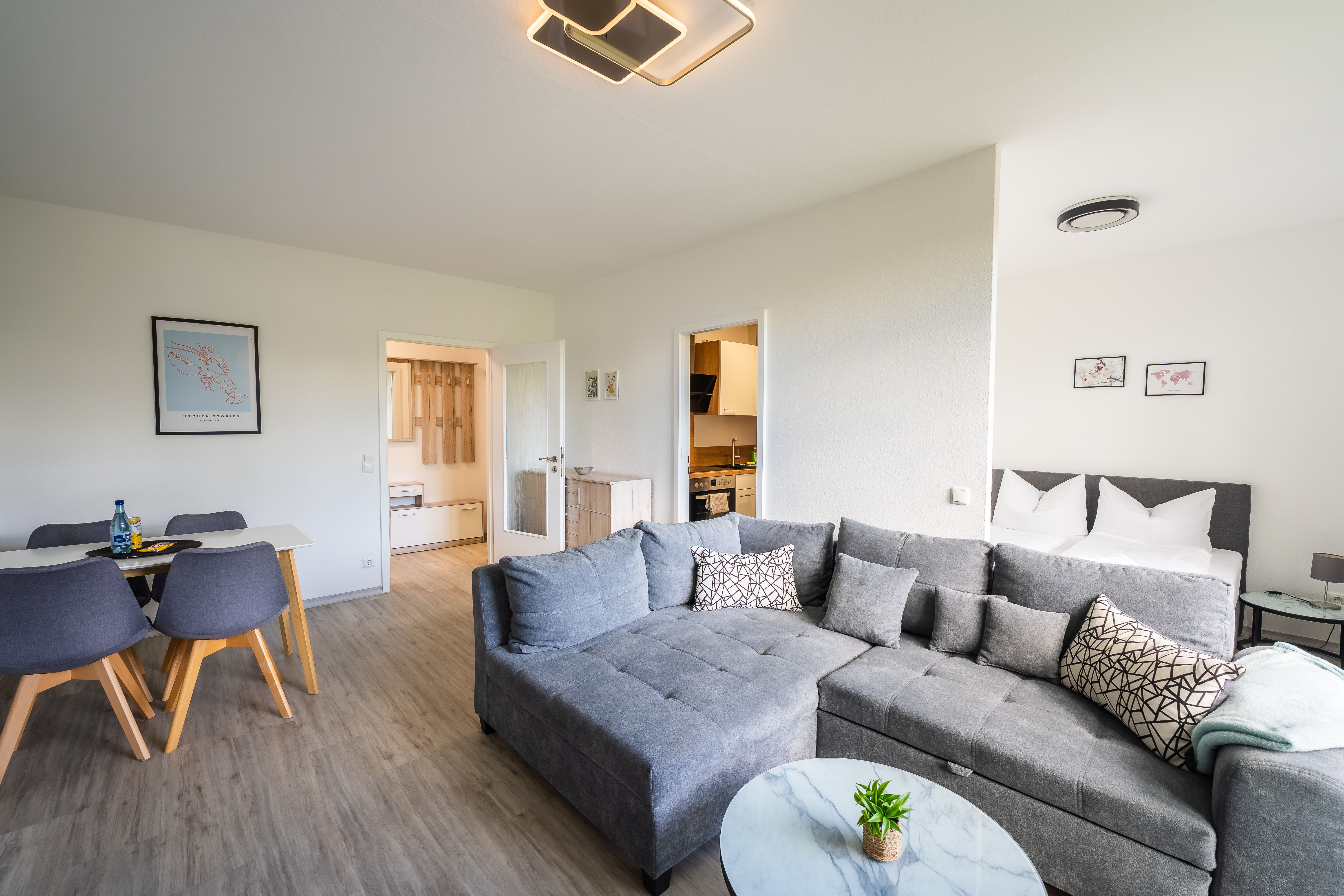  Beautifully Furnished Serviced Apartment In Gera – Quiet, Modern & With A Sunny Green View  -  Beautifully furnished serviced apartment in Gera – quiet, modern & with a sunny green view  - Gallery -  27