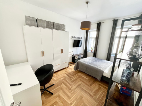 Great, fashionable suite