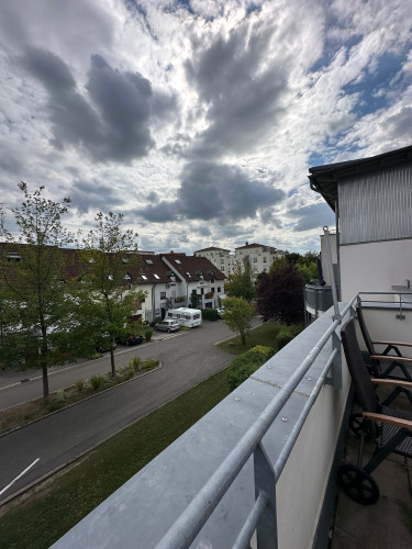 Modern, renovated, and fully furnished (2025) 2.5-room apartment in luxurious penthouse style with garage – ideal for company employees - Gallery - 33