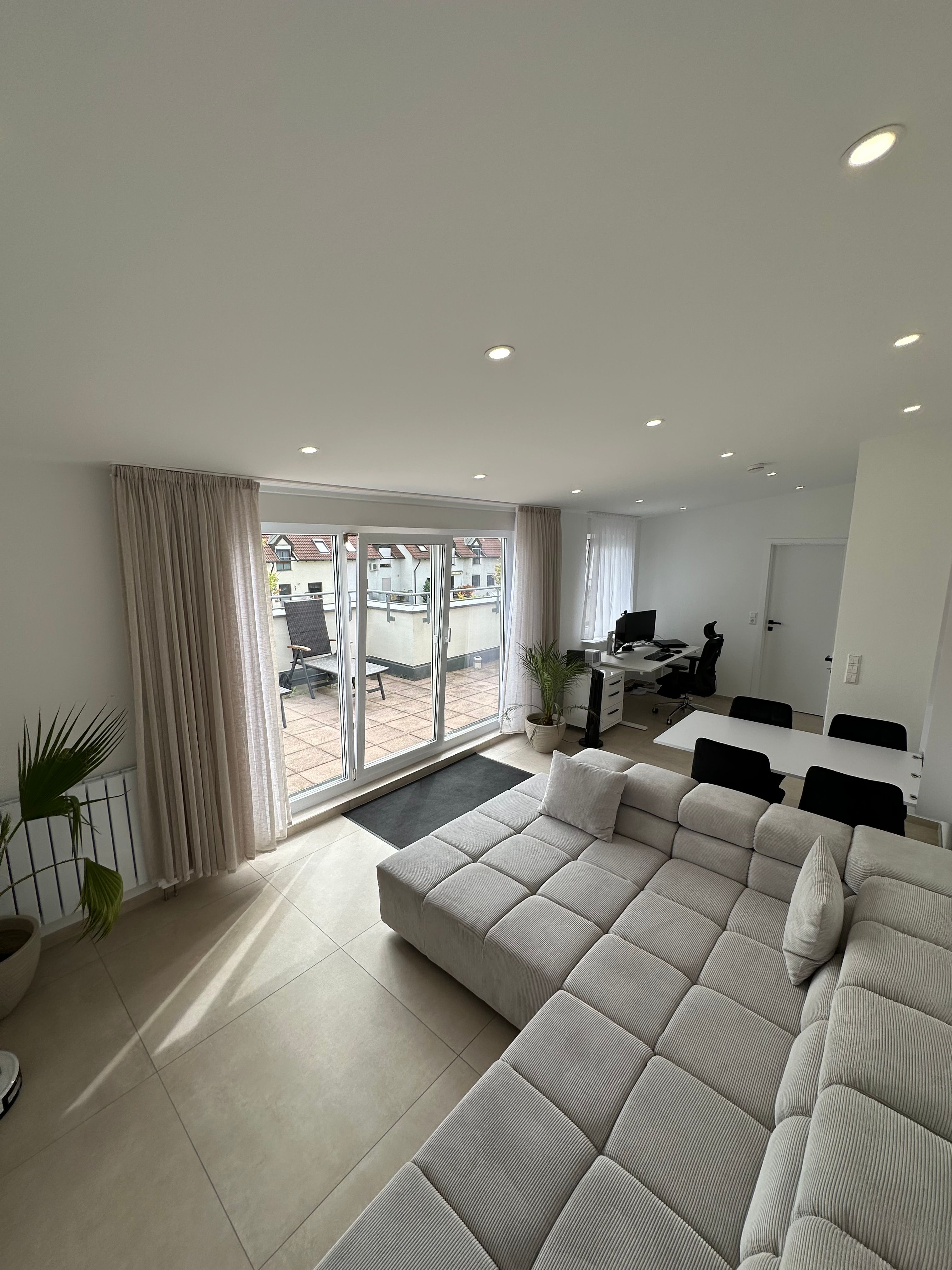 Modern, Renovated, And Fully Furnished (2025) 2.5-Room Apartment In Luxurious Penthouse Style With G - 34