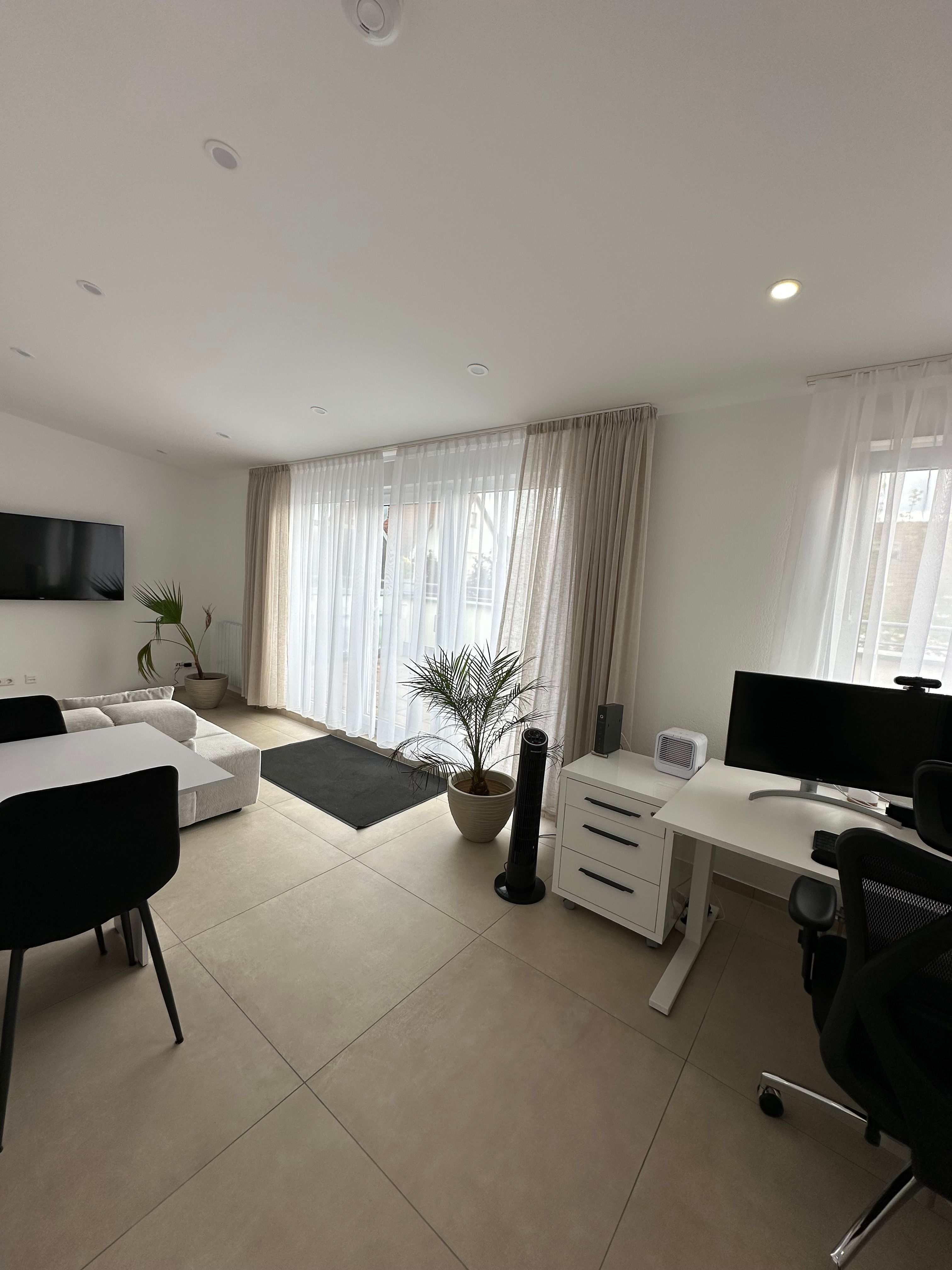 Modern, Renovated, And Fully Furnished (2025) 2.5-Room Apartment In Luxurious Penthouse Style With G - 31